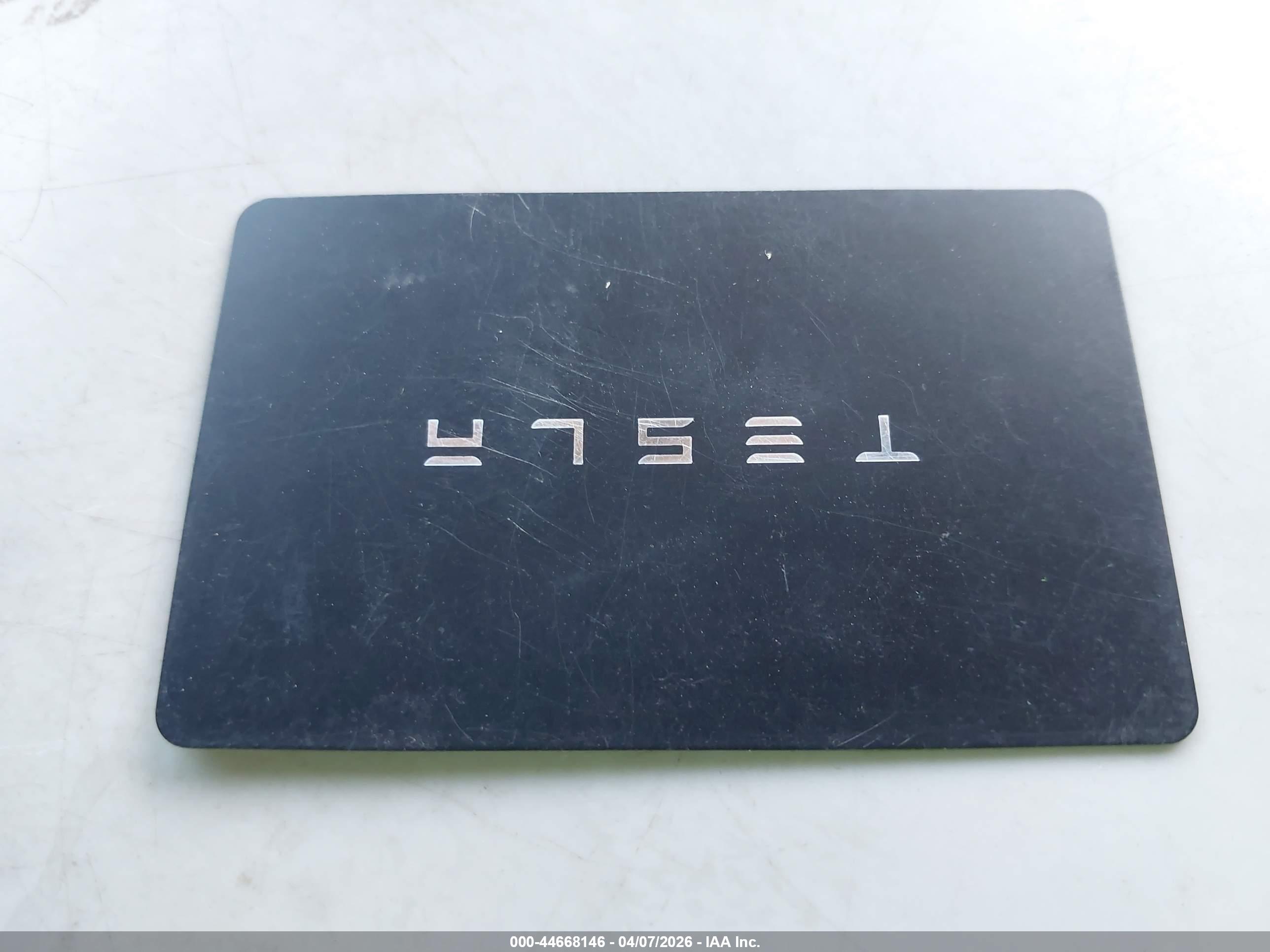 TESLA MODEL image 11