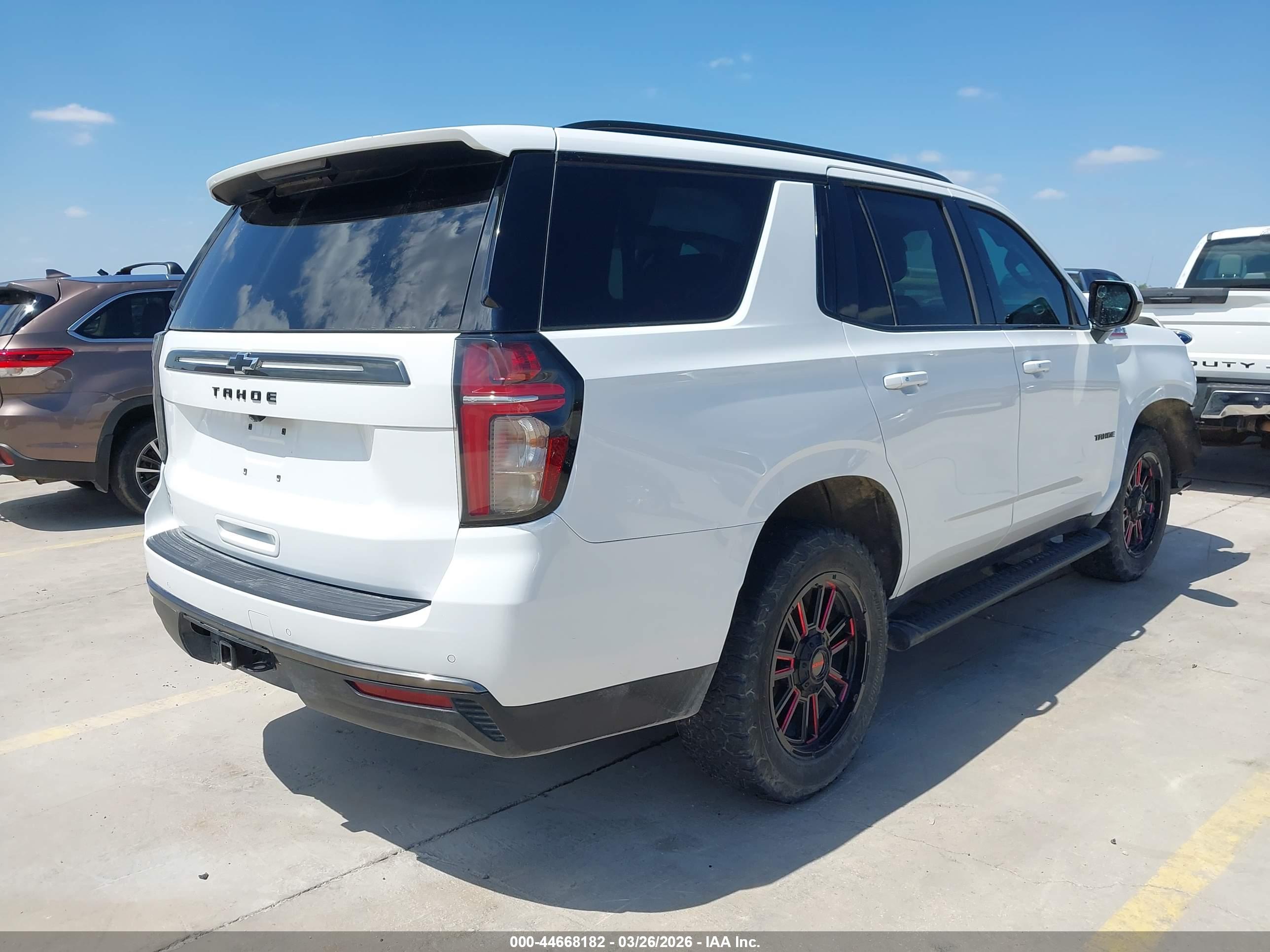 CHEVROLET TAHOE image 4