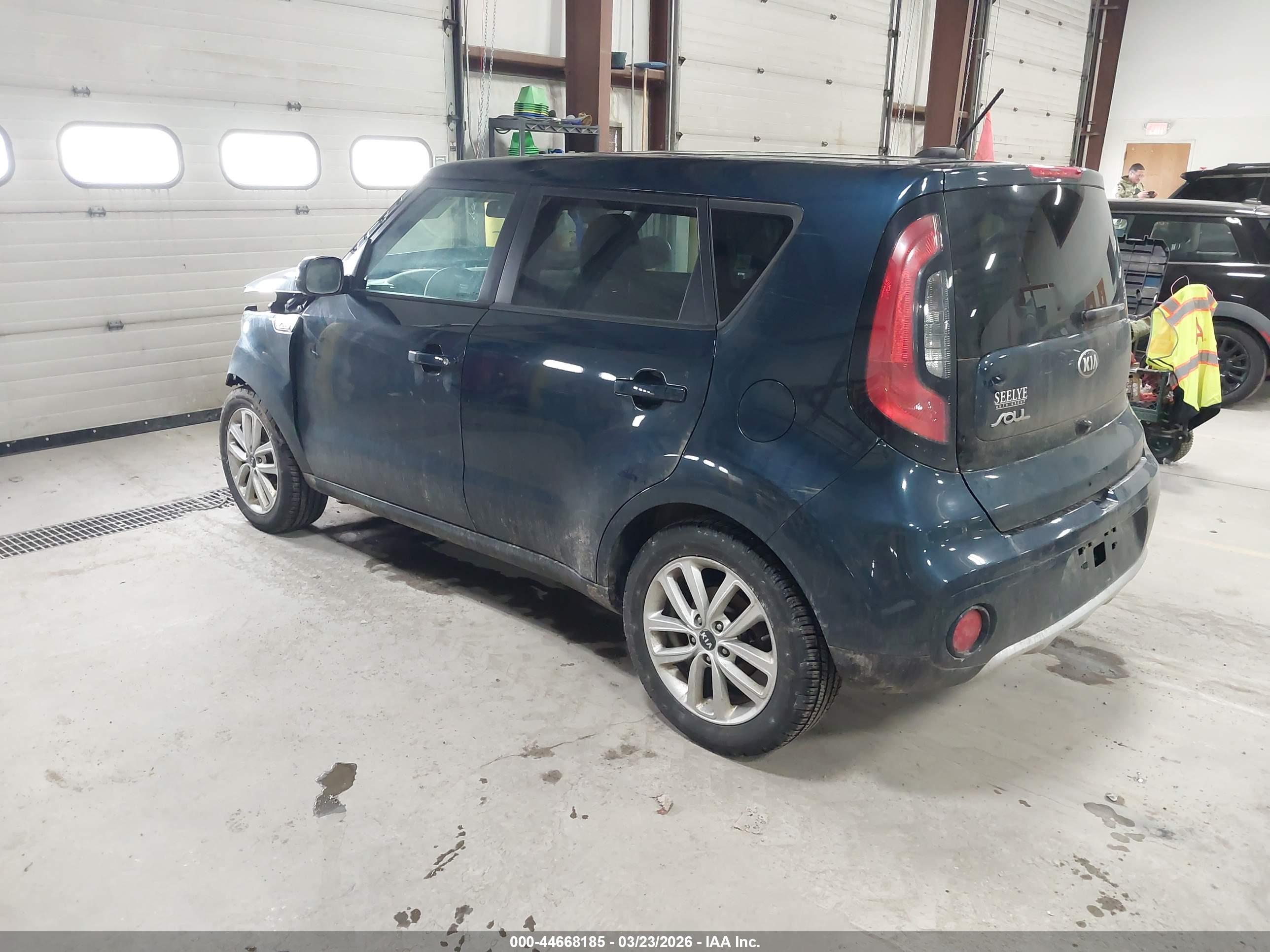KIA SOUL image 3