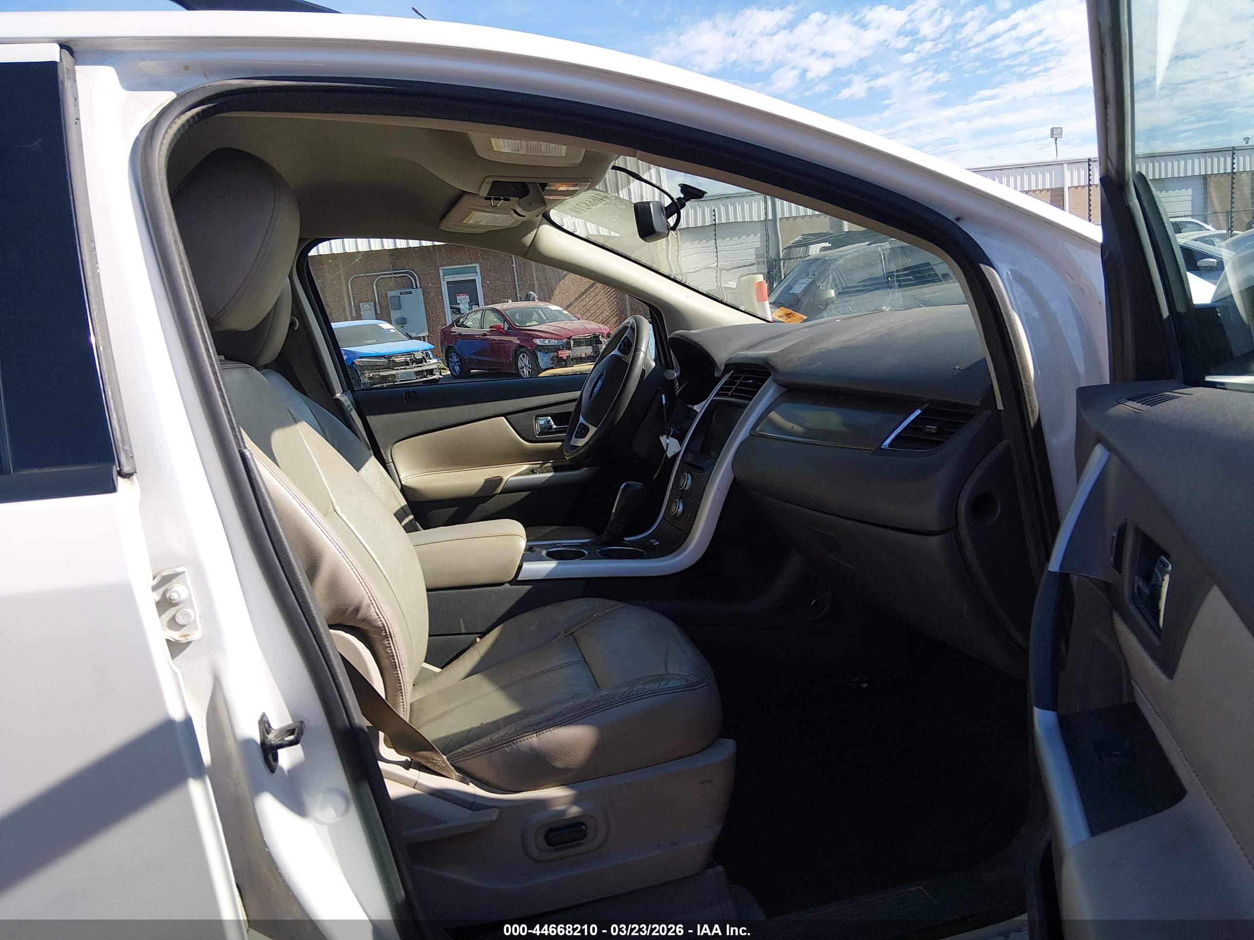 FORD EDGE image 5