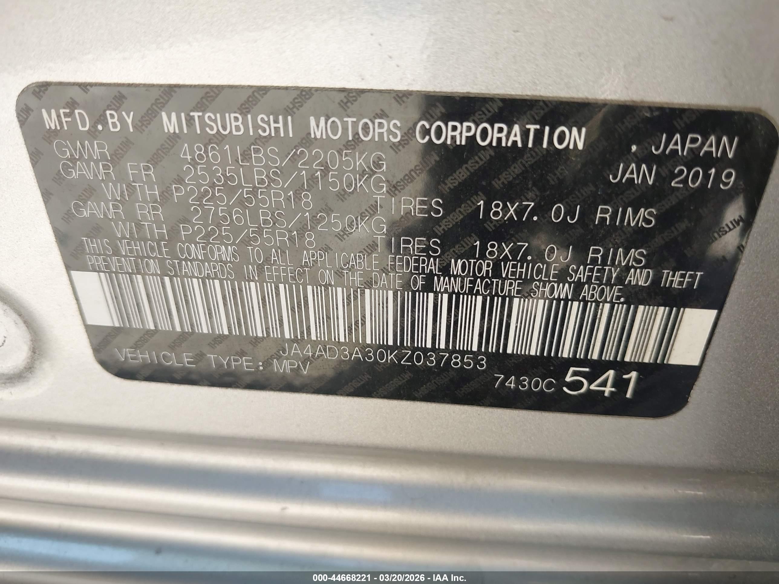 MITSUBISHI OUTLANDER image 9