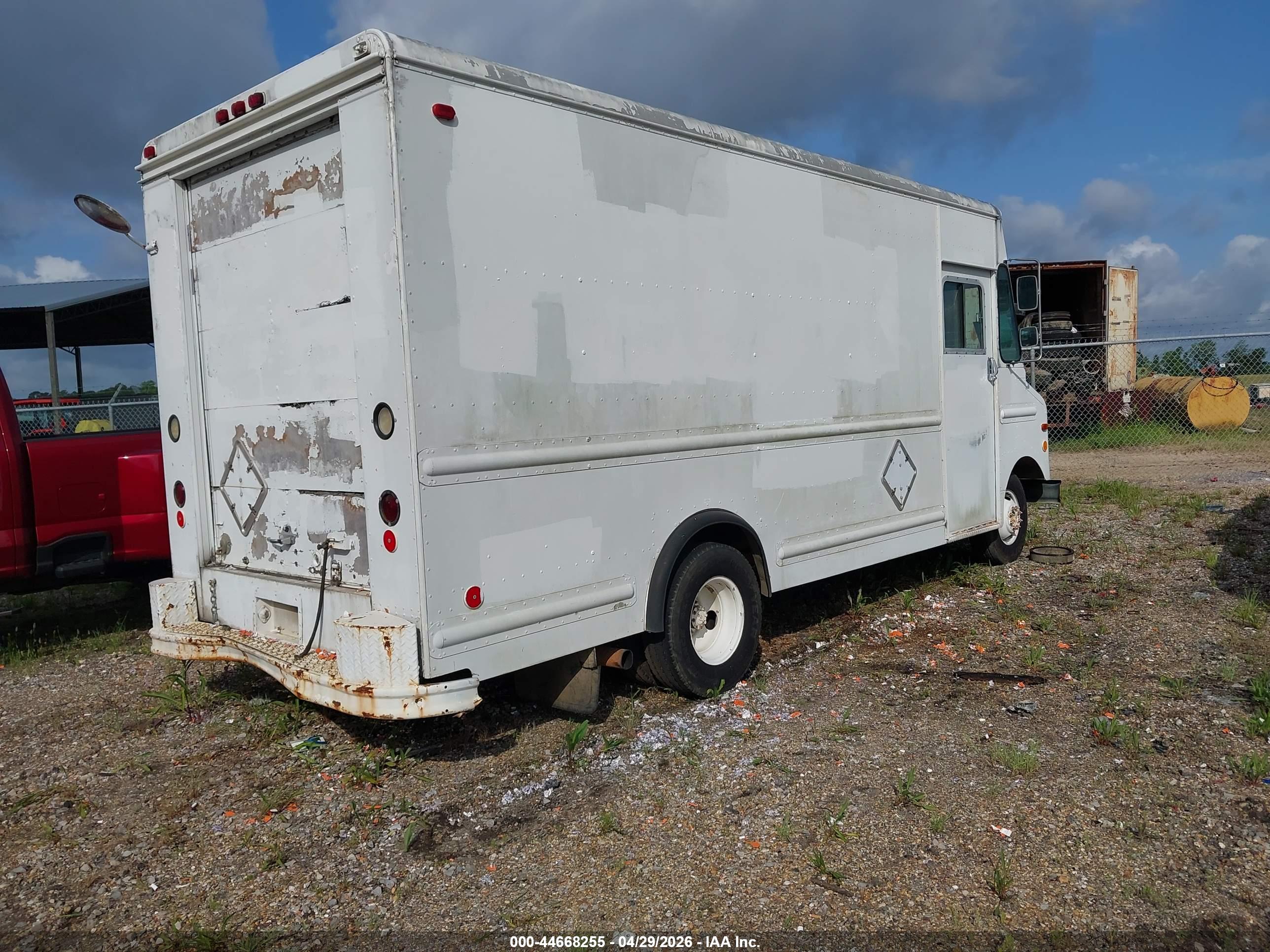 FORD ECONOLINE image 4