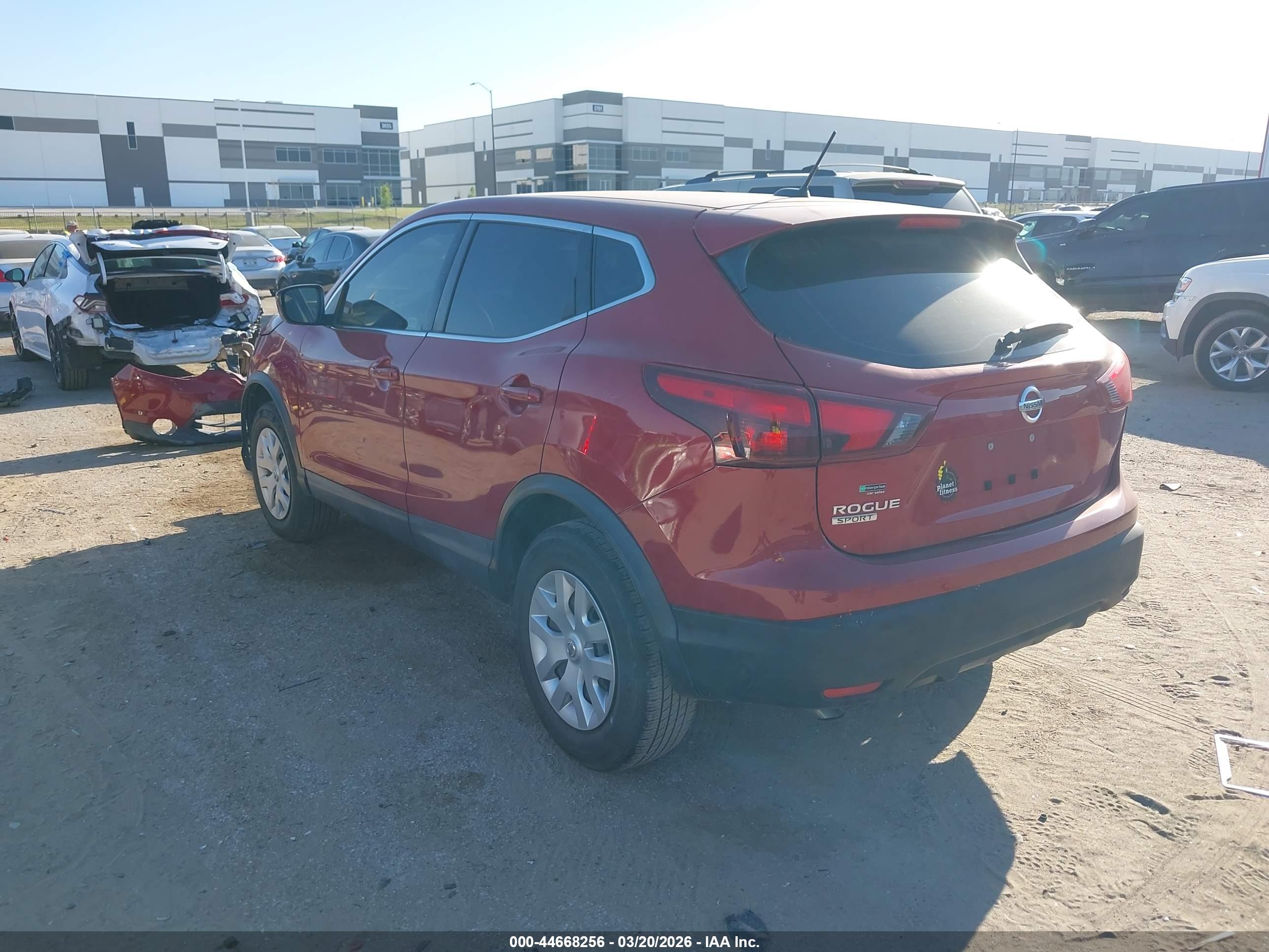 NISSAN ROGUE image 3