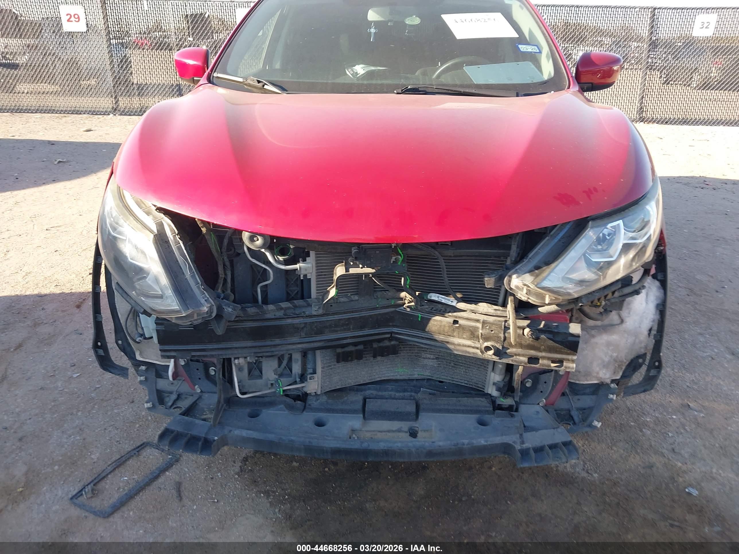 NISSAN ROGUE image 6