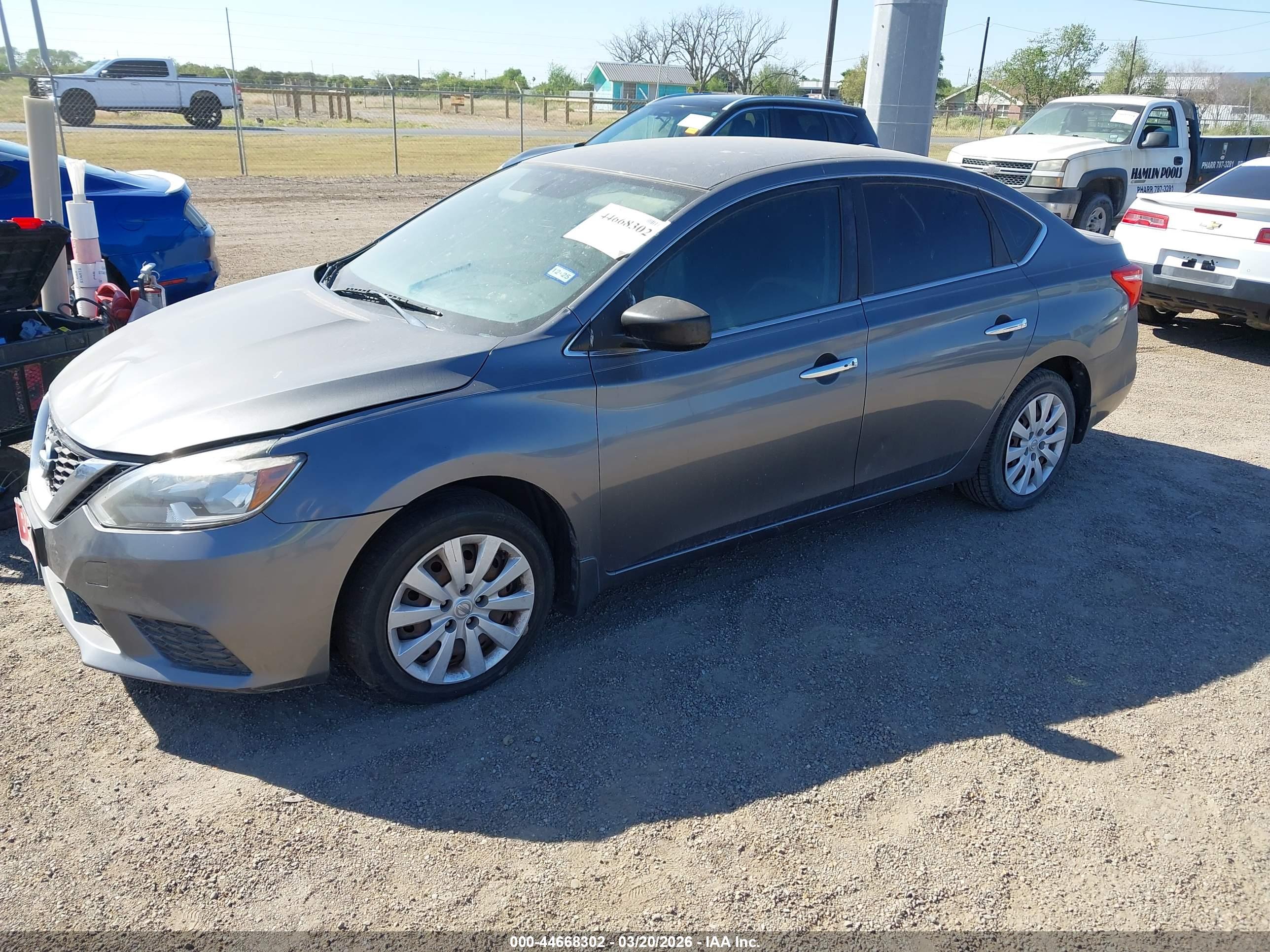 NISSAN SENTRA image 2