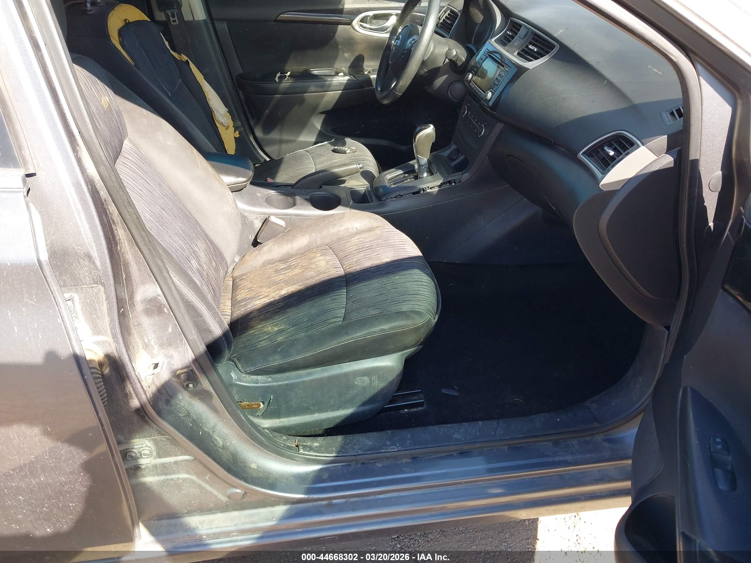 NISSAN SENTRA image 5