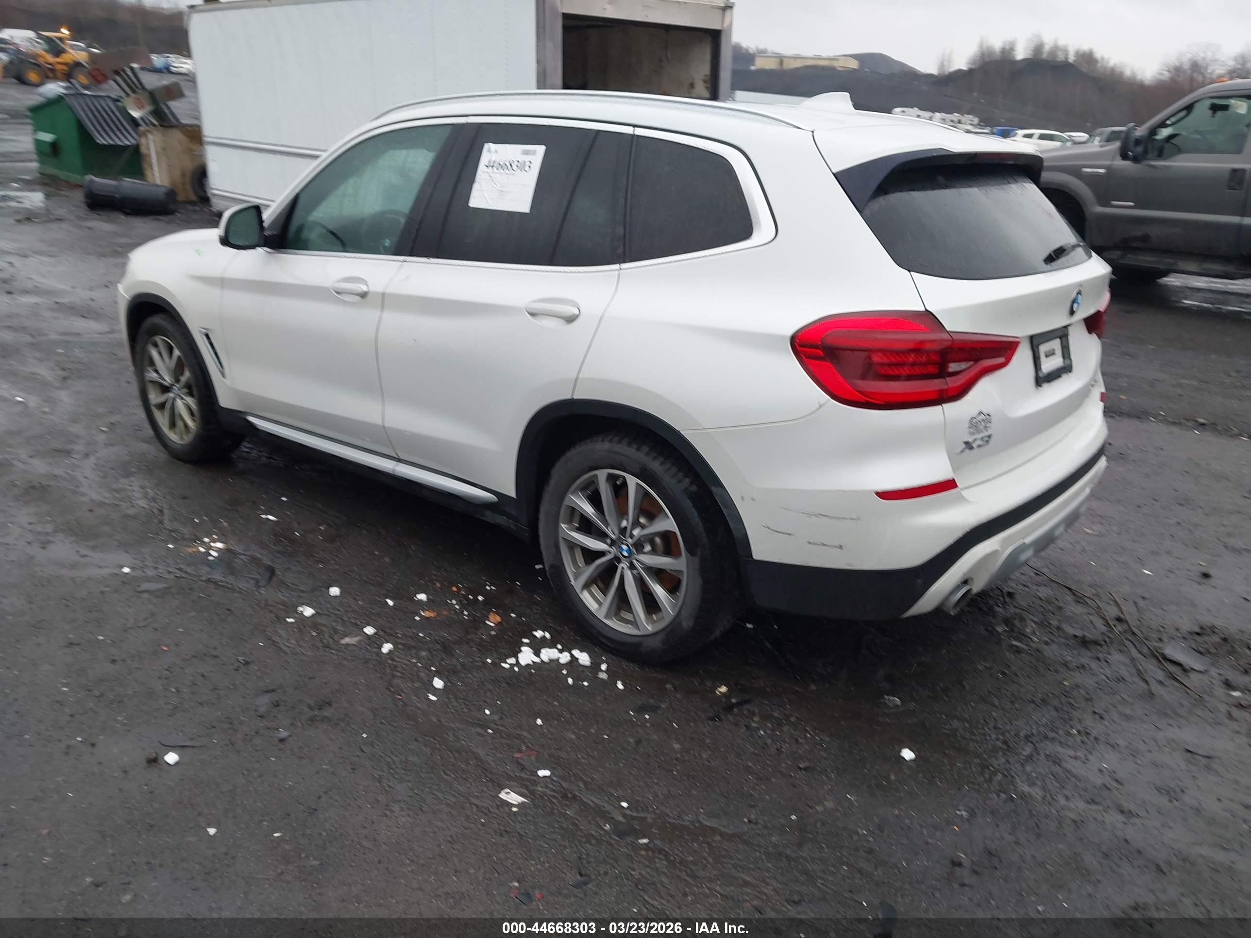 BMW X3 image 3