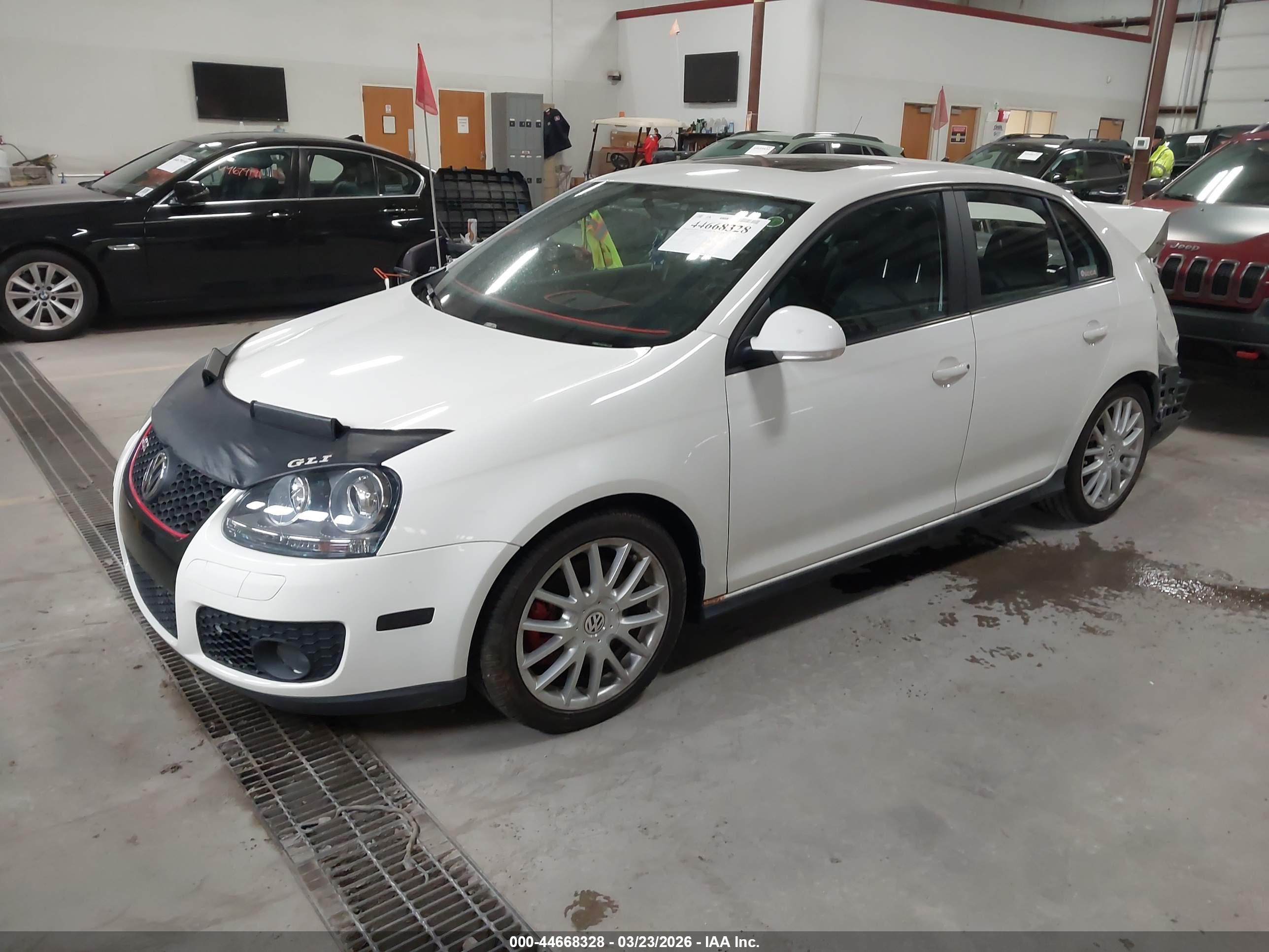 VOLKSWAGEN JETTA image 2