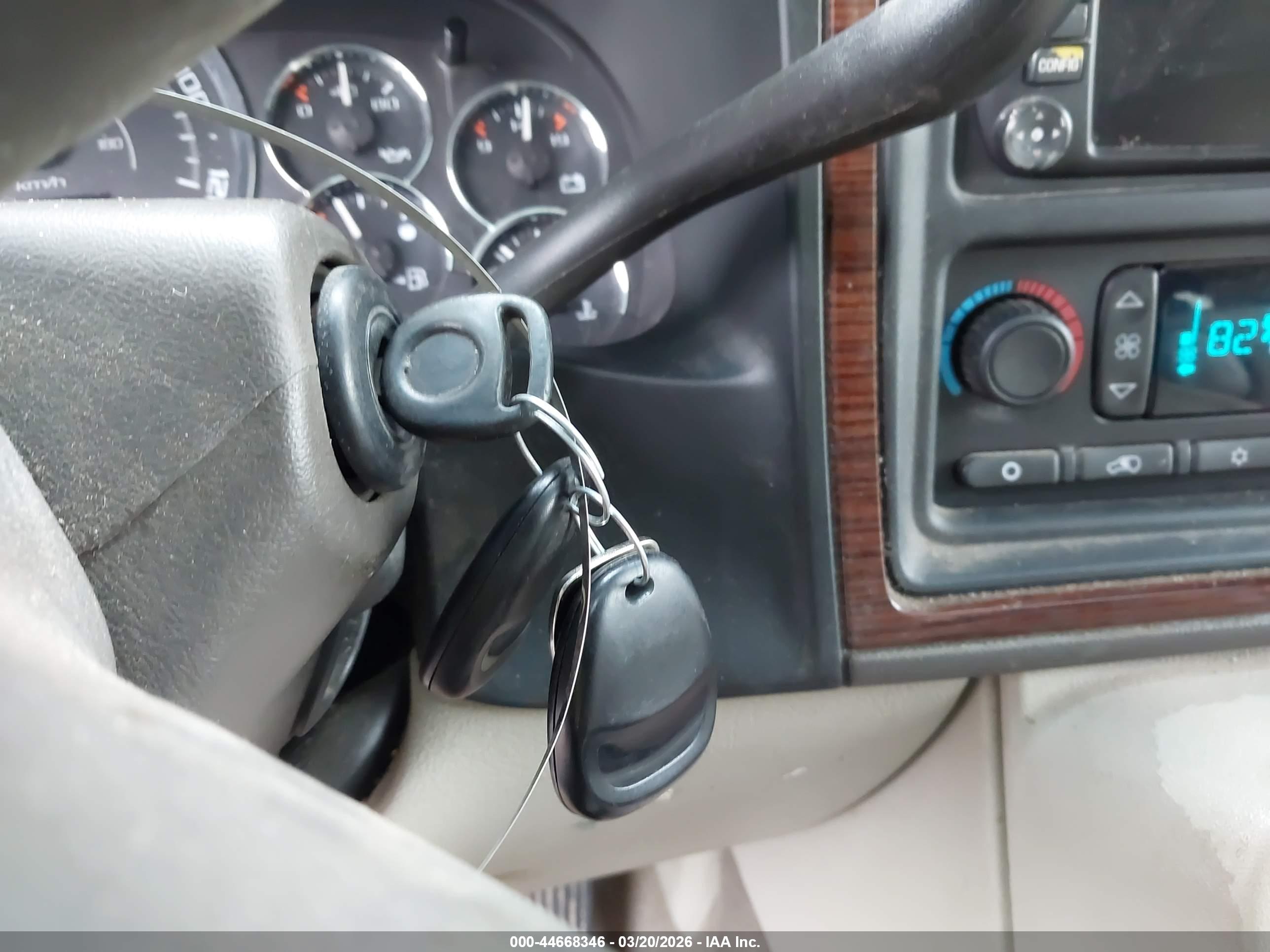 CADILLAC ESCALADE image 11