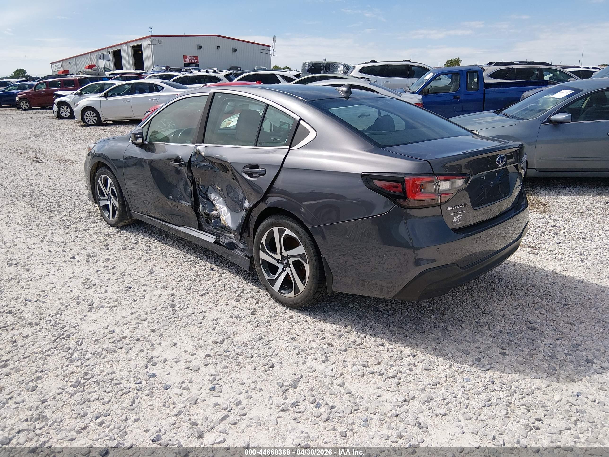 SUBARU LEGACY image 3
