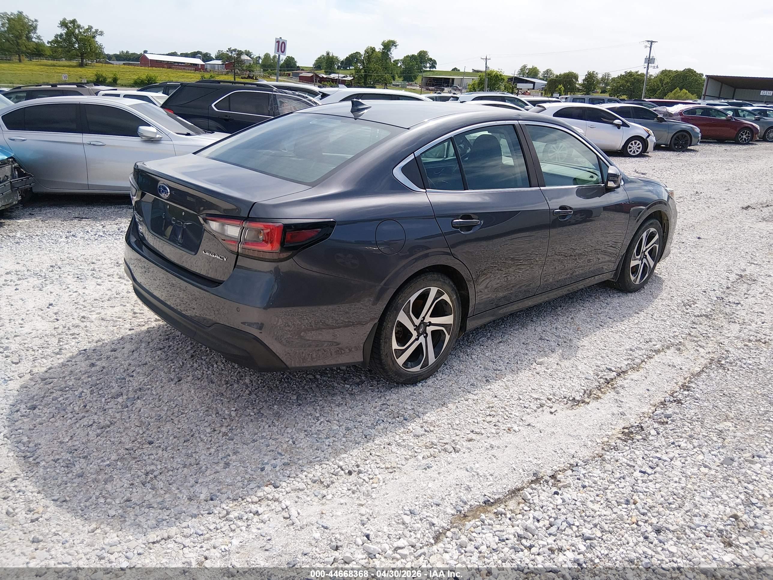 SUBARU LEGACY image 4