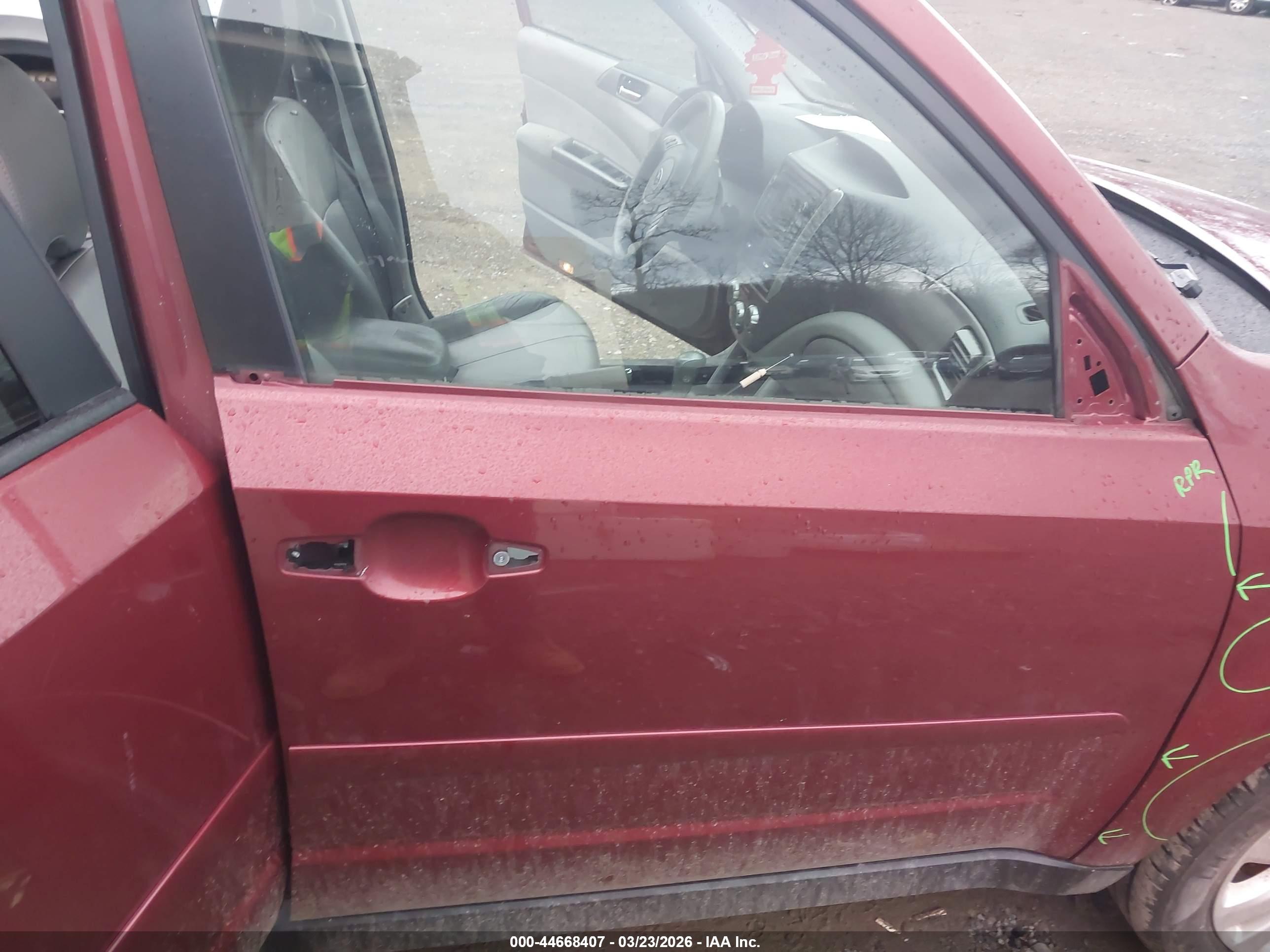 SUBARU FORESTER image 5