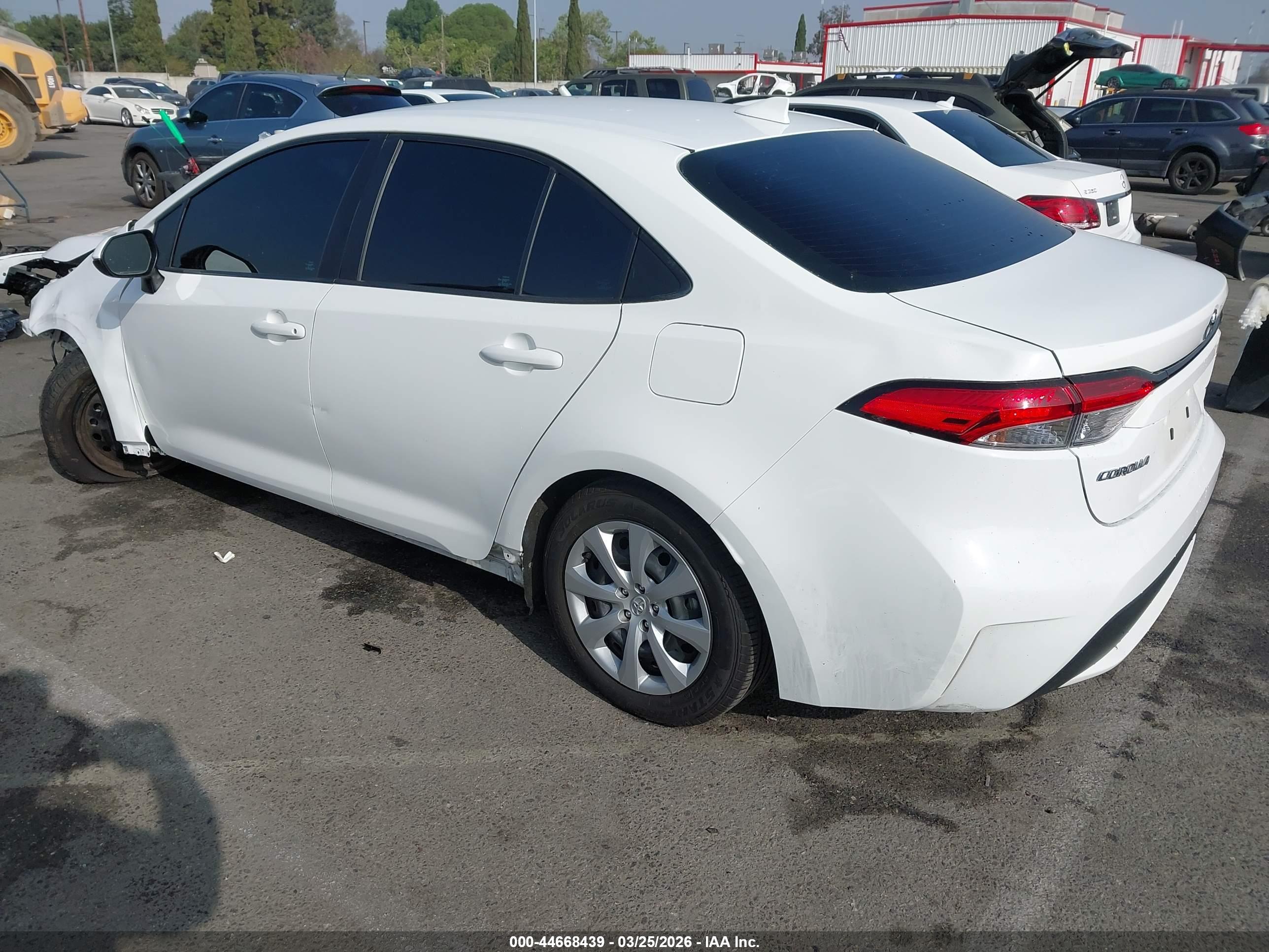 TOYOTA COROLLA image 3