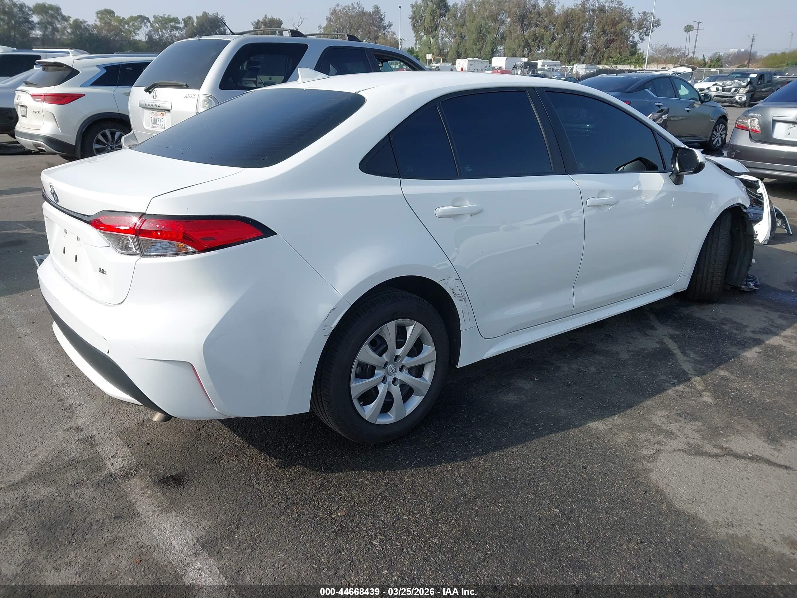 TOYOTA COROLLA image 4