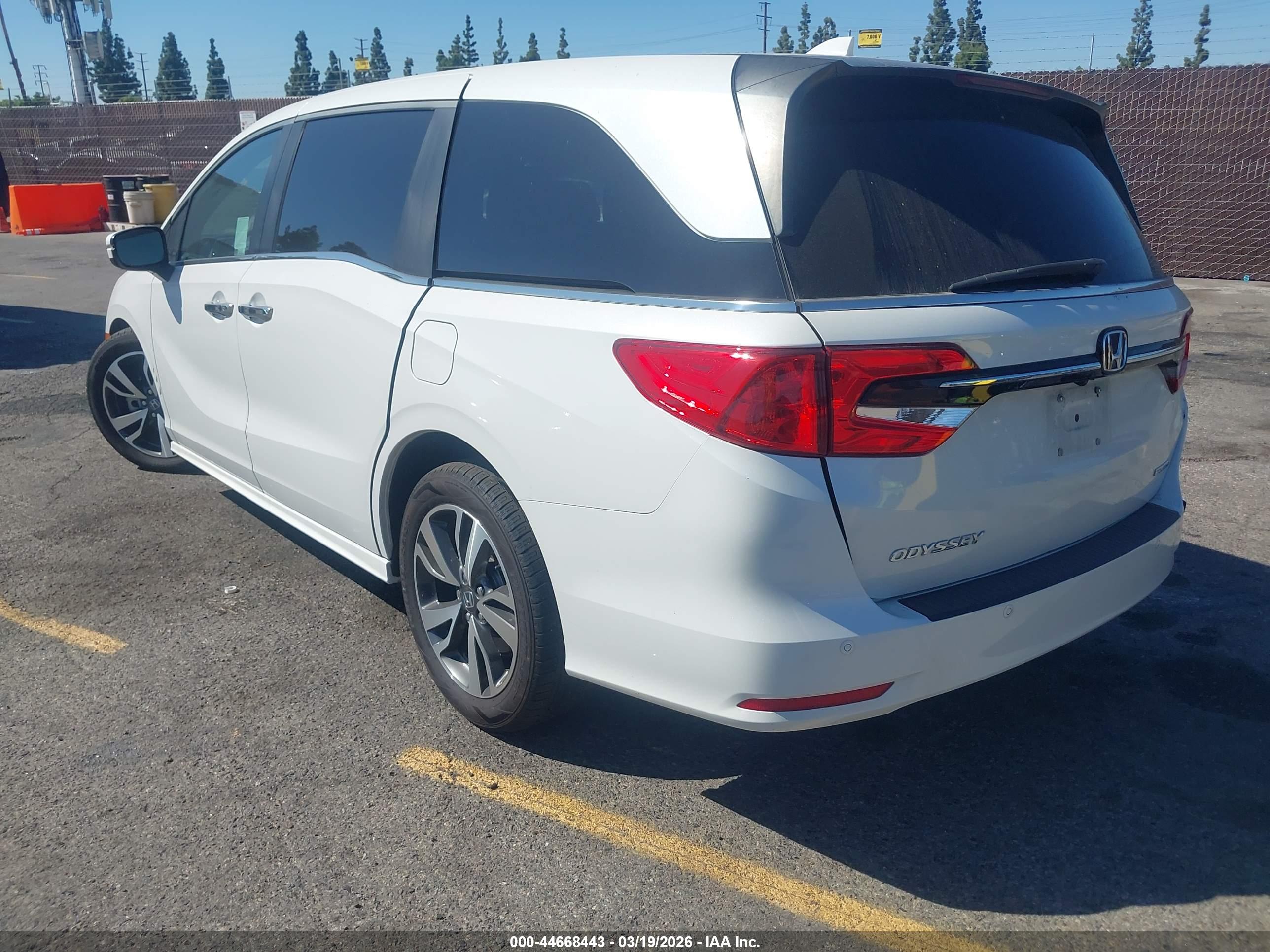 HONDA ODYSSEY image 3