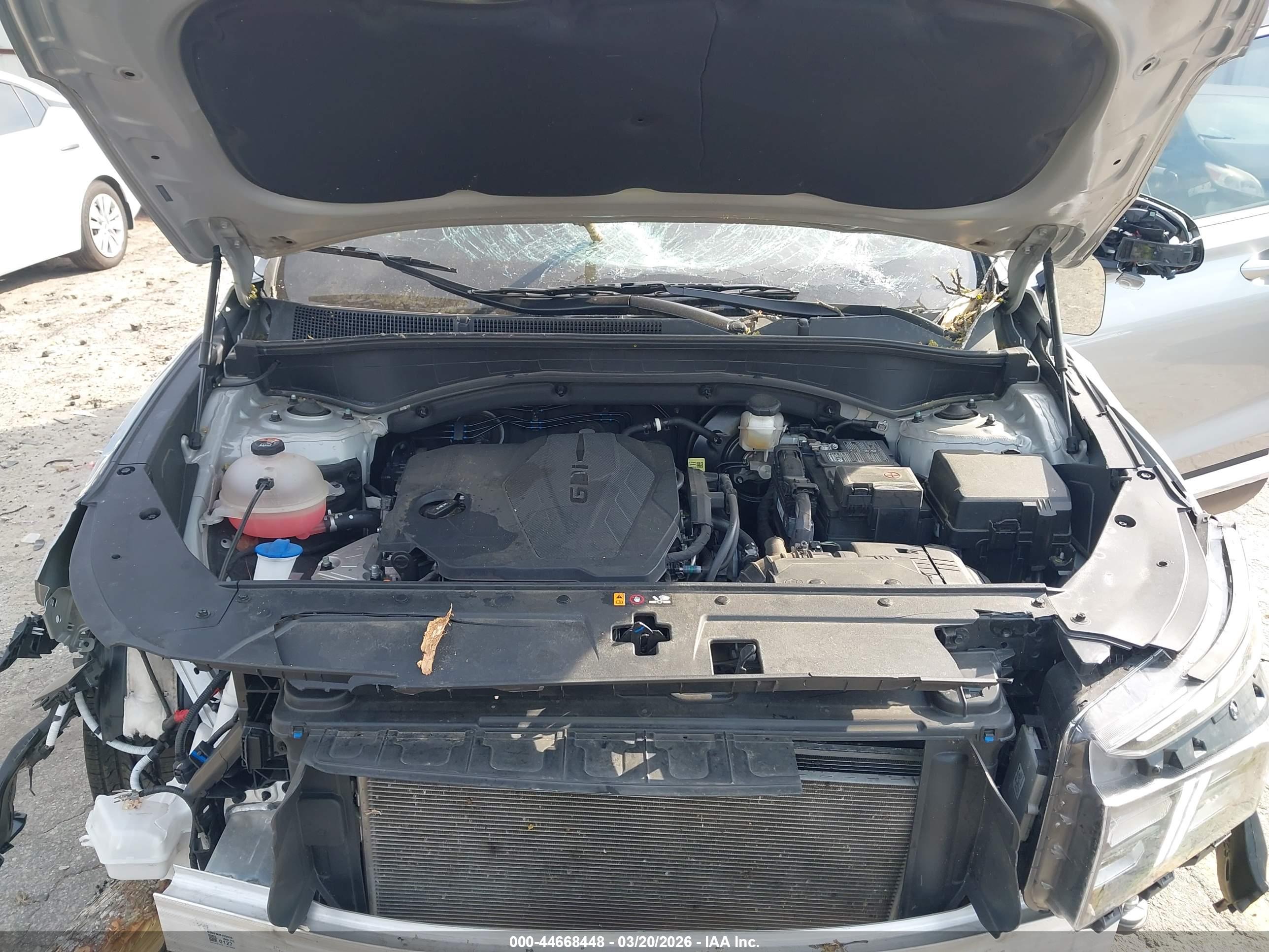 HYUNDAI SANTA image 10