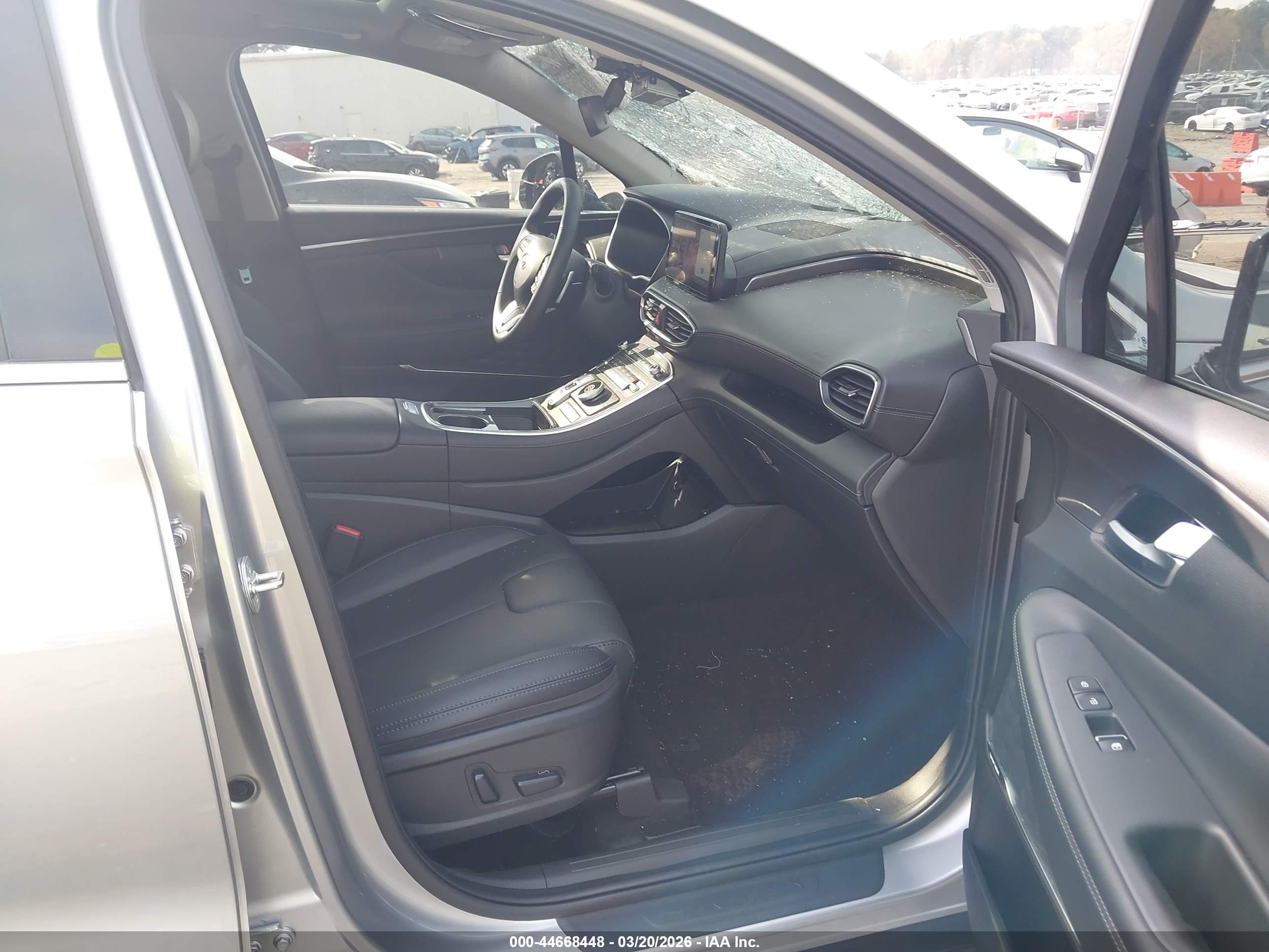 HYUNDAI SANTA image 5