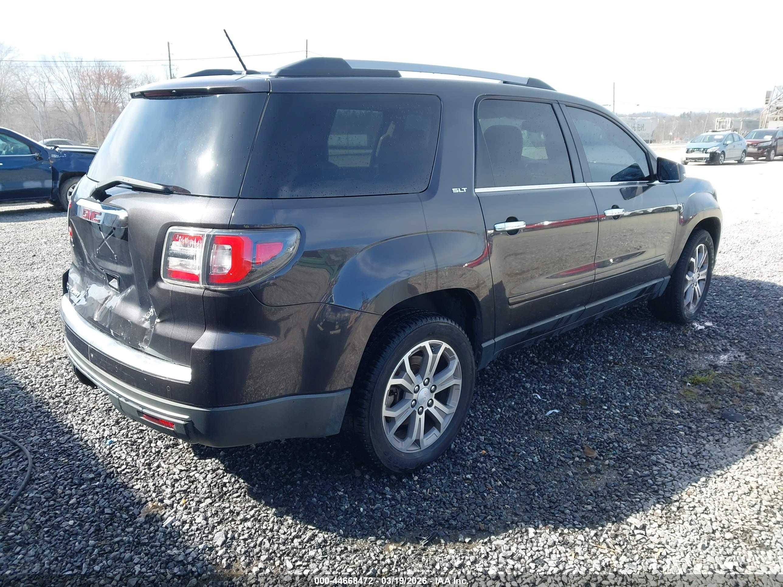 GMC ACADIA image 4