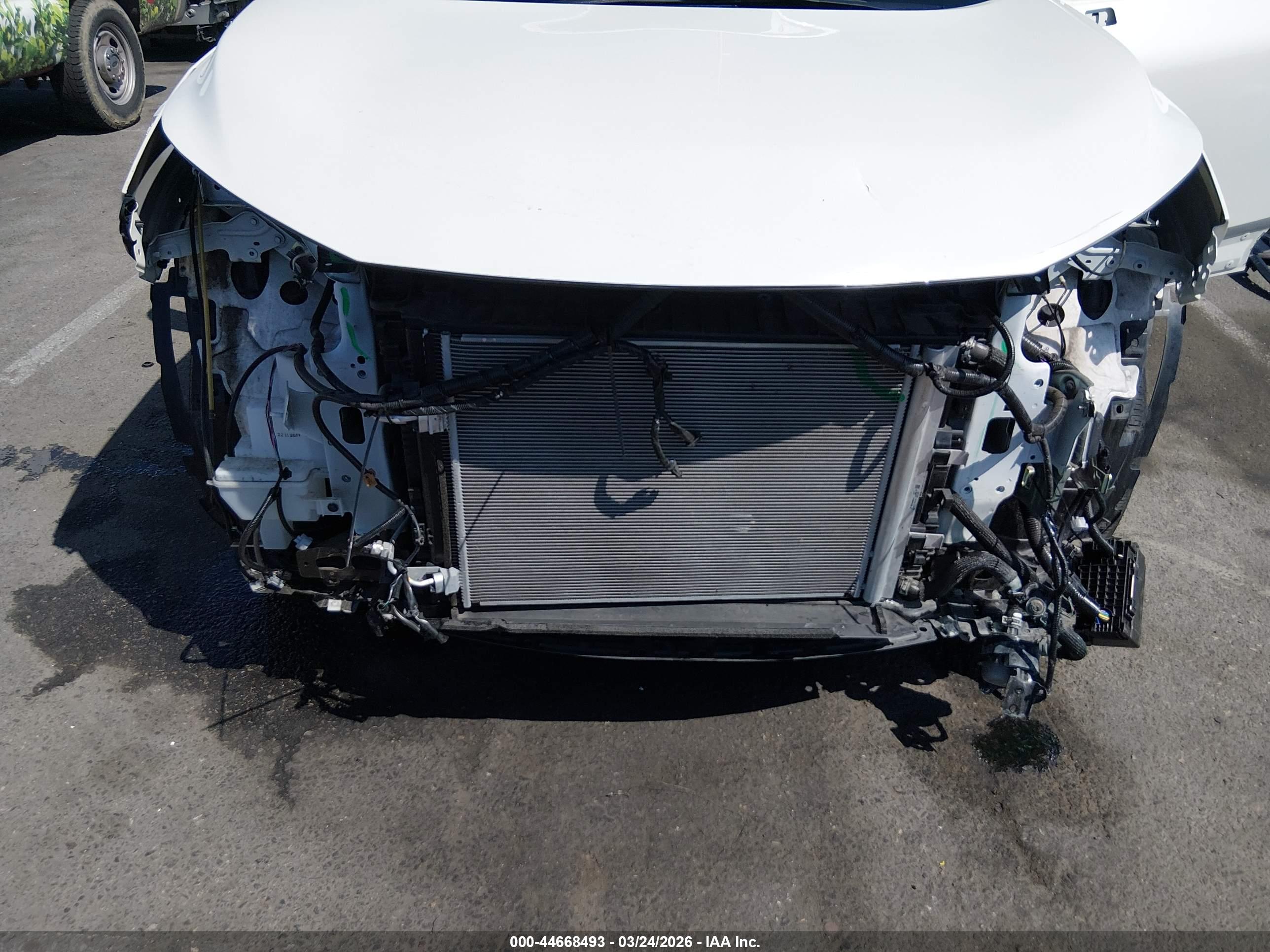 NISSAN ROGUE image 6