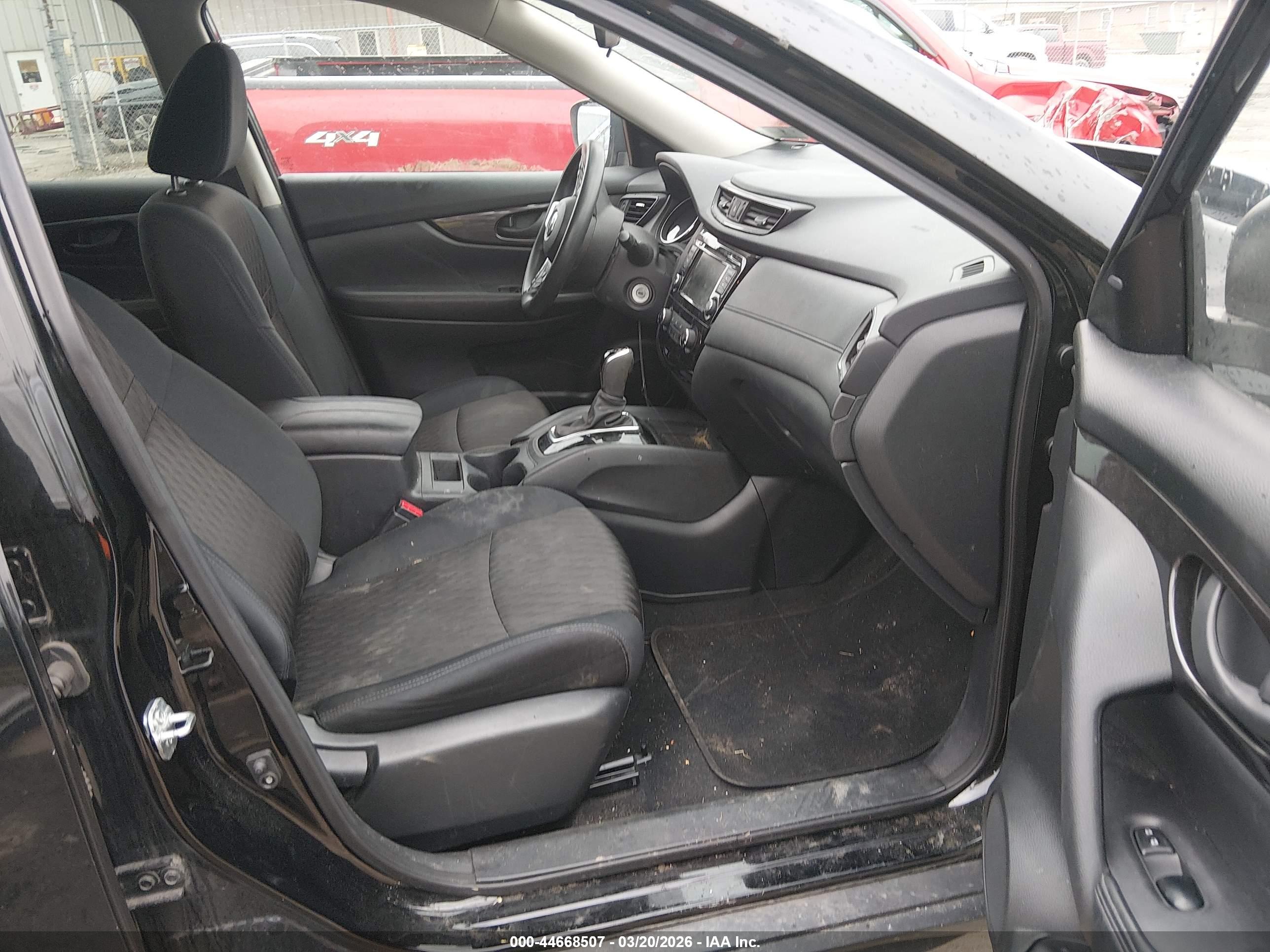 NISSAN ROGUE image 5