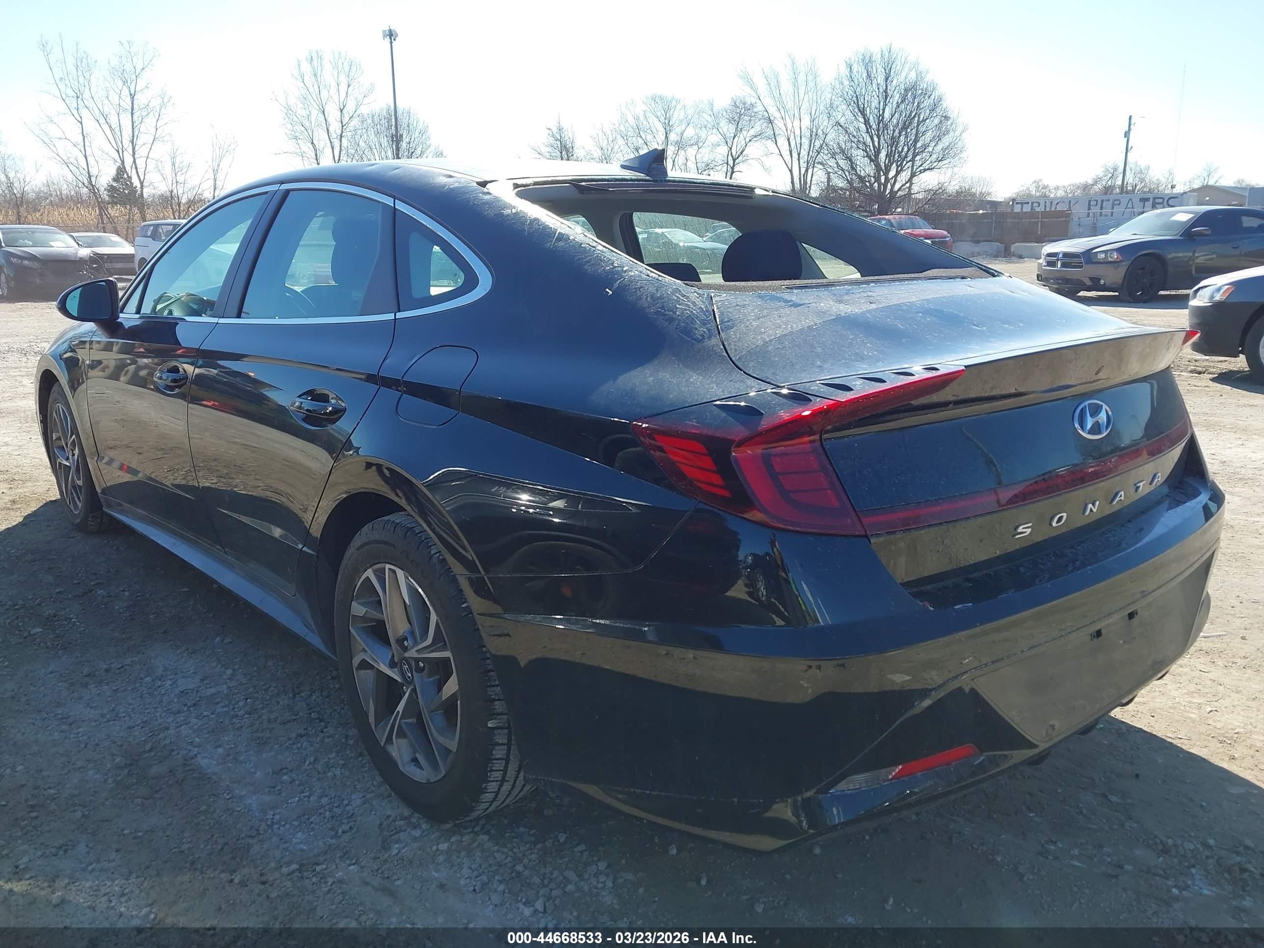 HYUNDAI SONATA image 3