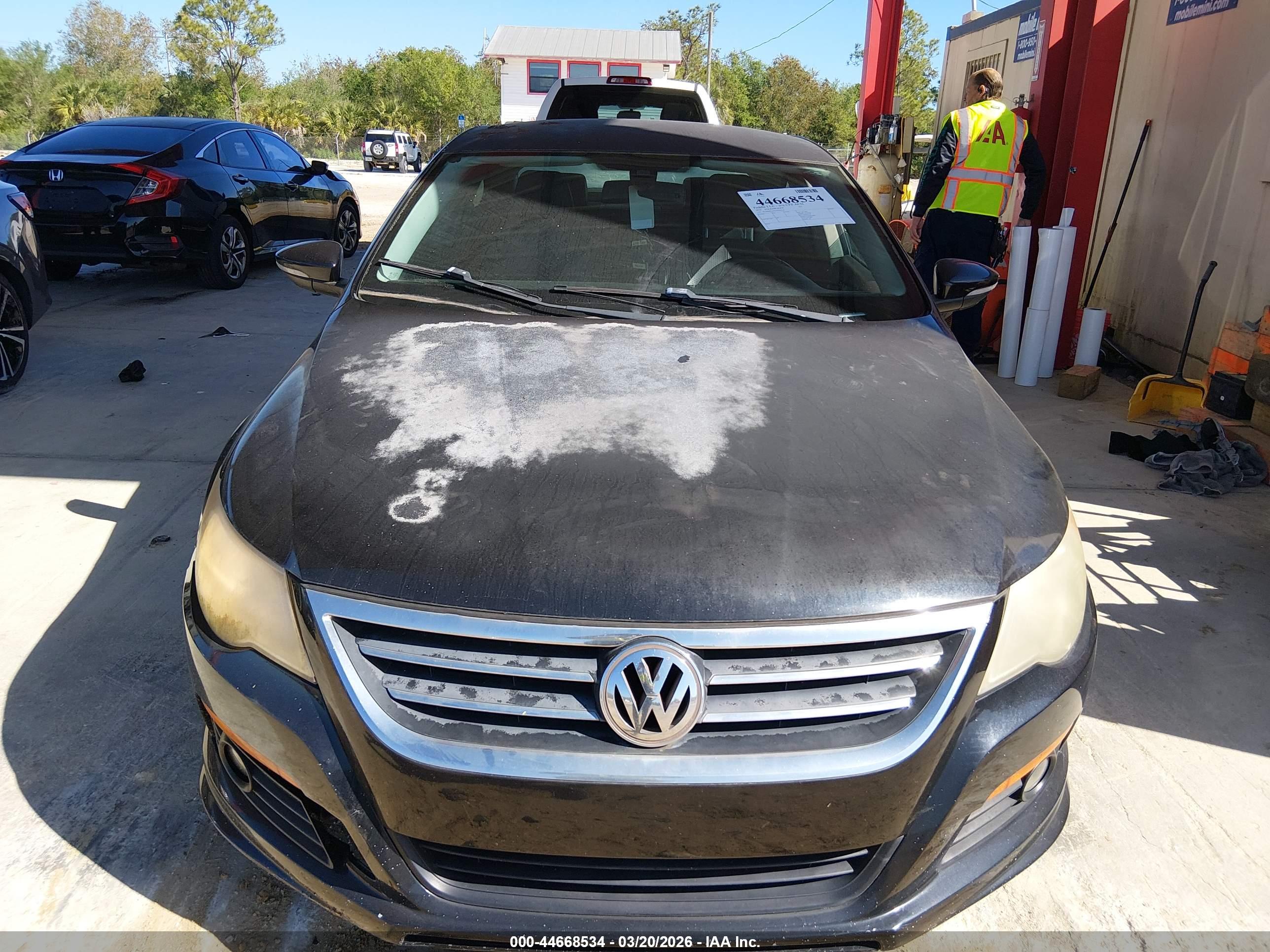 VOLKSWAGEN CC image 6