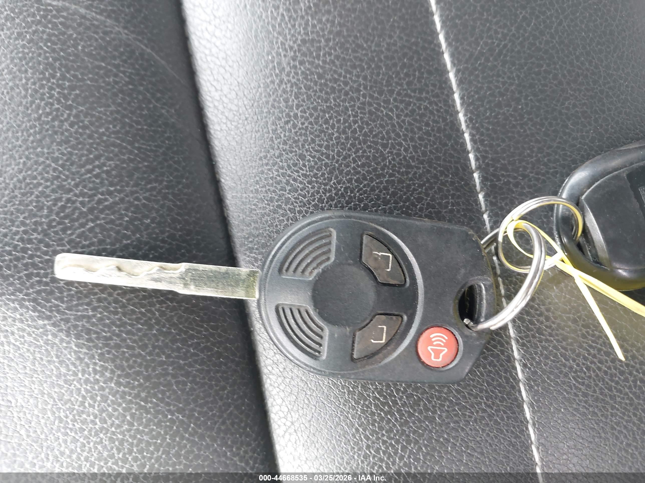 FORD ESCAPE image 11