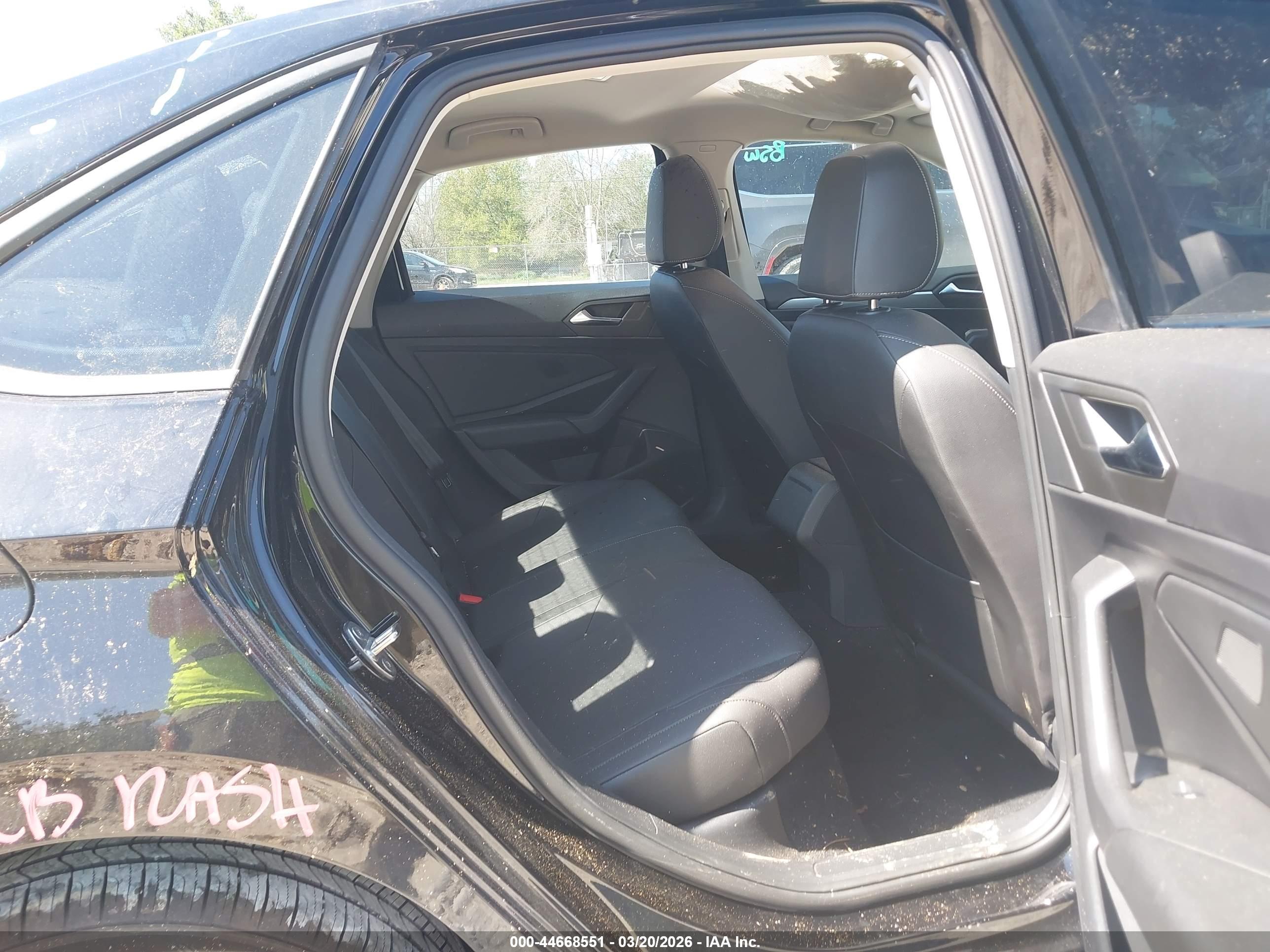 VOLKSWAGEN JETTA image 8