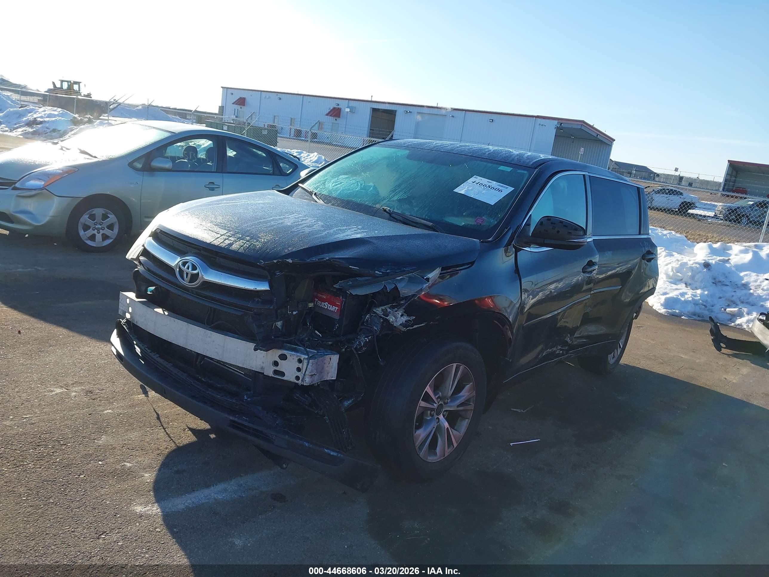 TOYOTA HIGHLANDER image 2