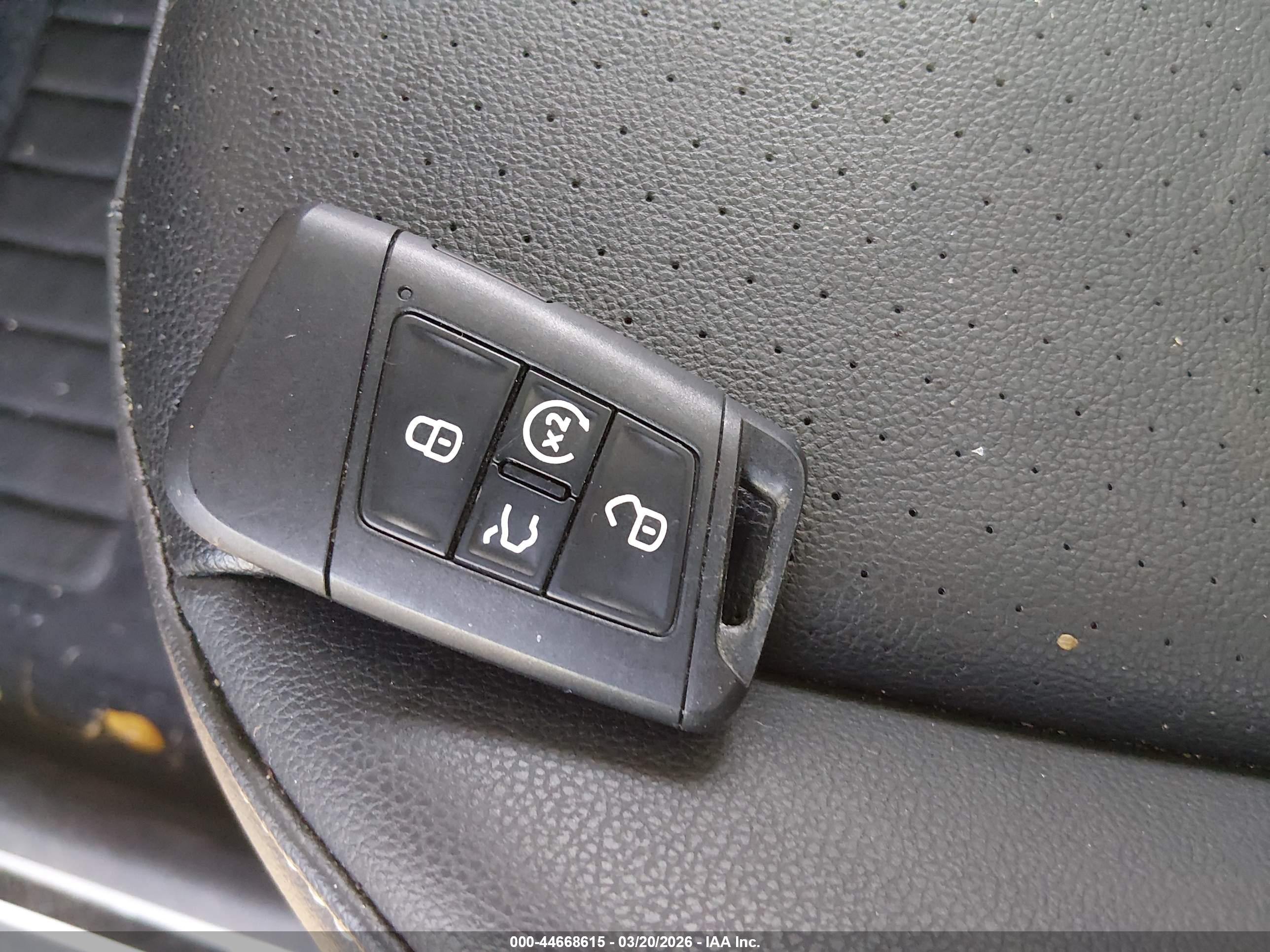 VOLKSWAGEN TIGUAN image 11