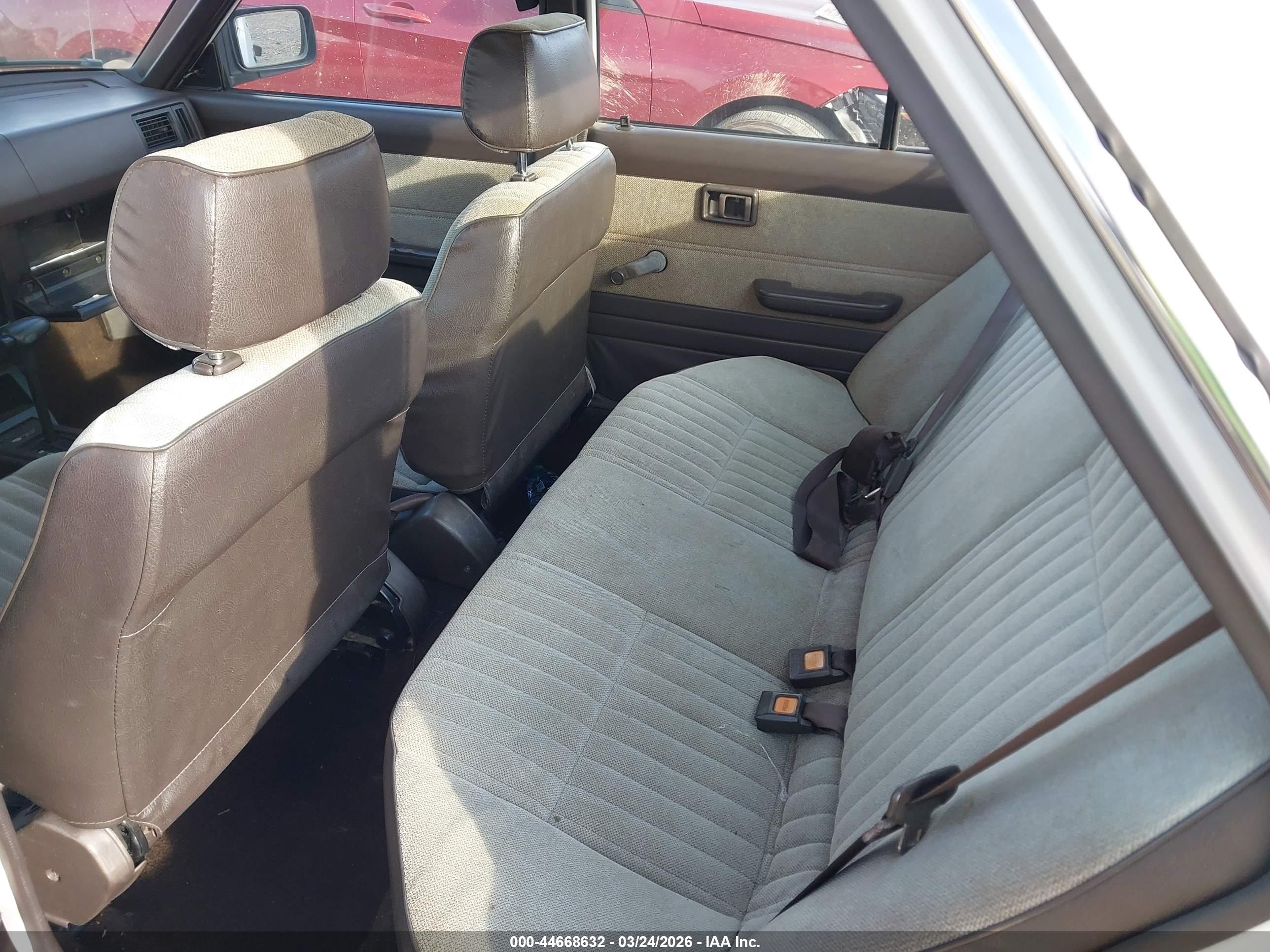 NISSAN SENTRA image 8