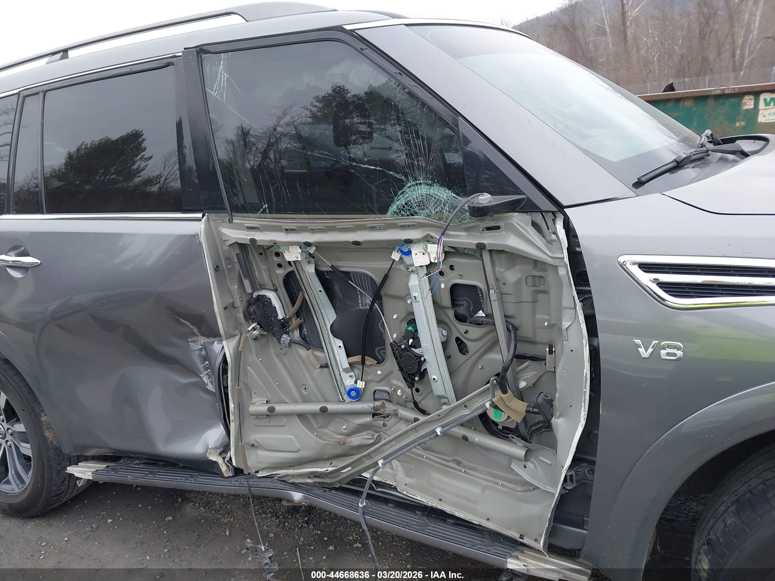 NISSAN ARMADA image 6