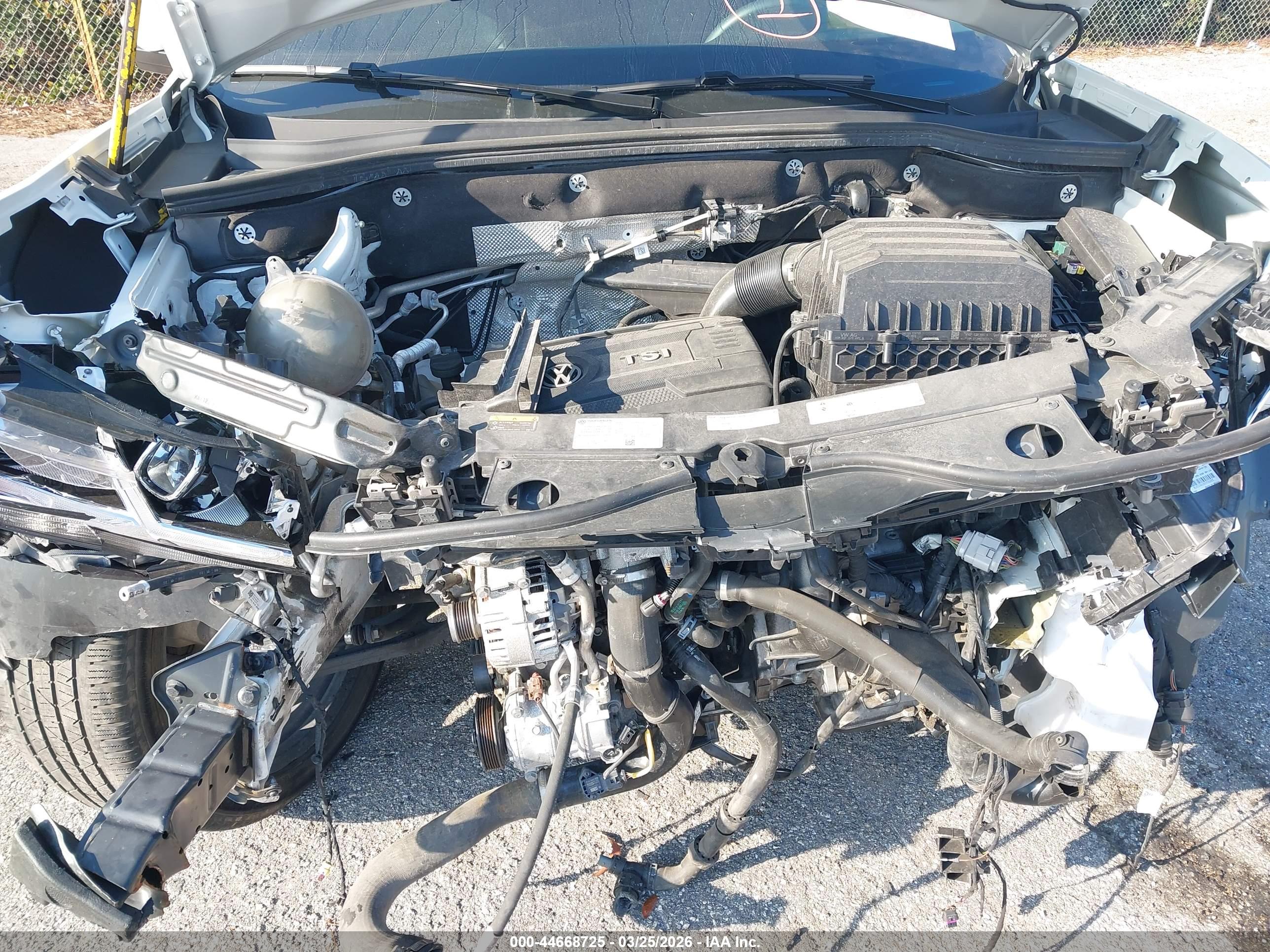 VOLKSWAGEN ATLAS image 10