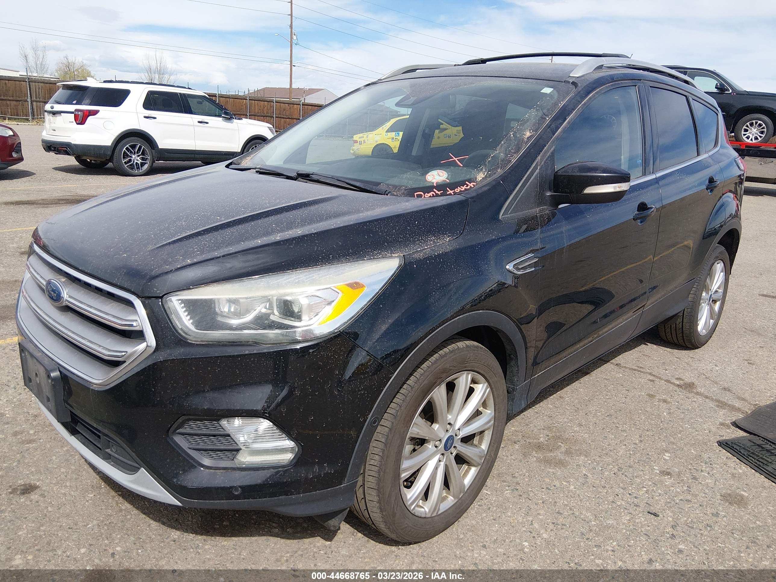 FORD ESCAPE image 2