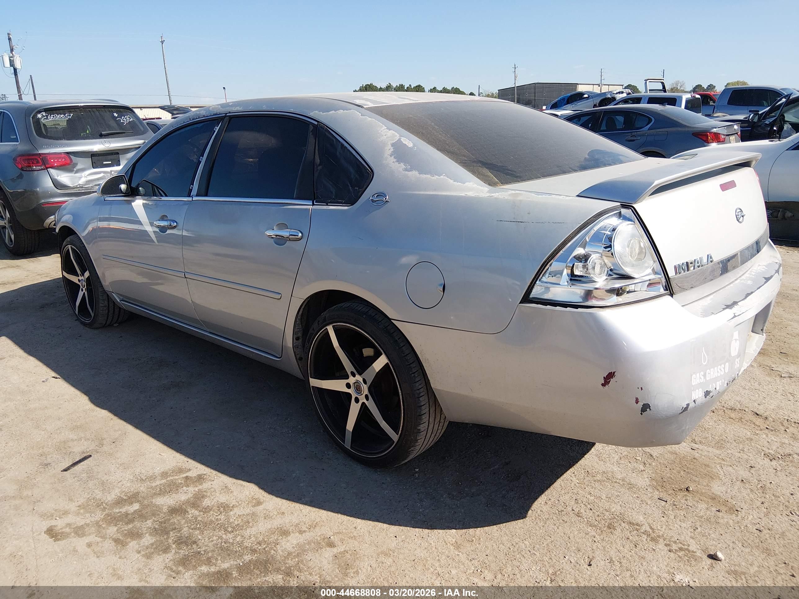 CHEVROLET IMPALA image 3
