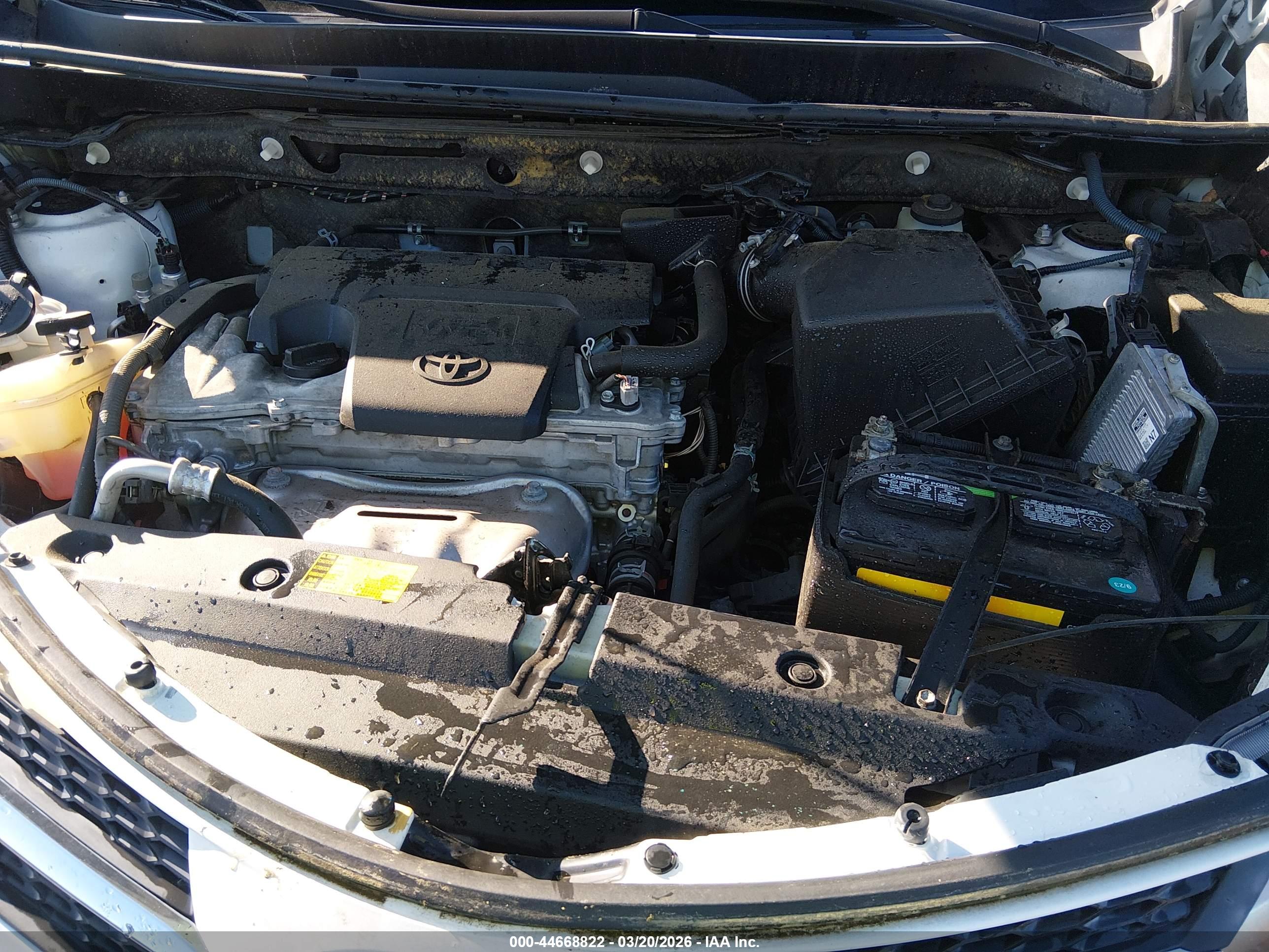 TOYOTA RAV4 image 10