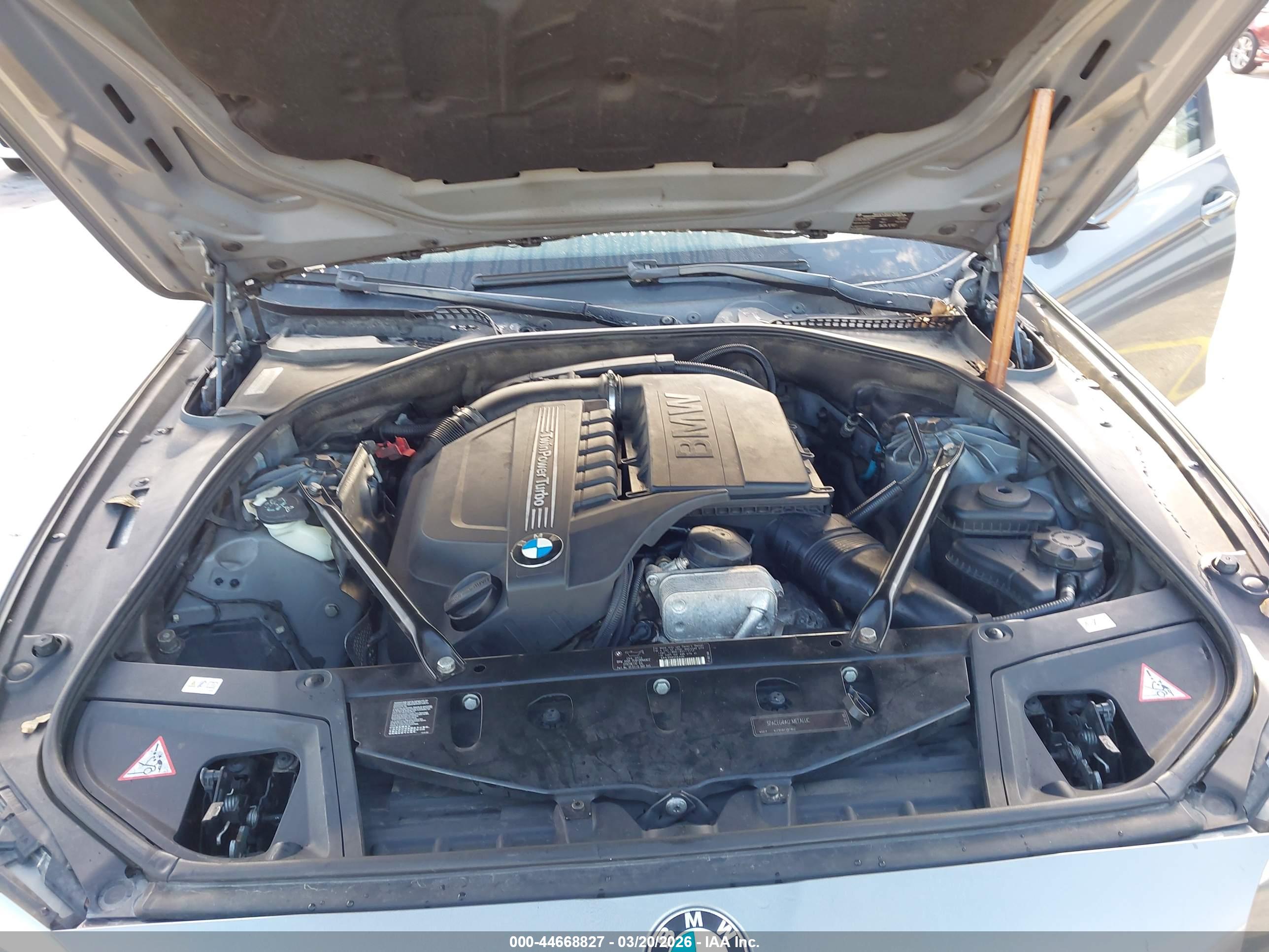 BMW 535I image 10
