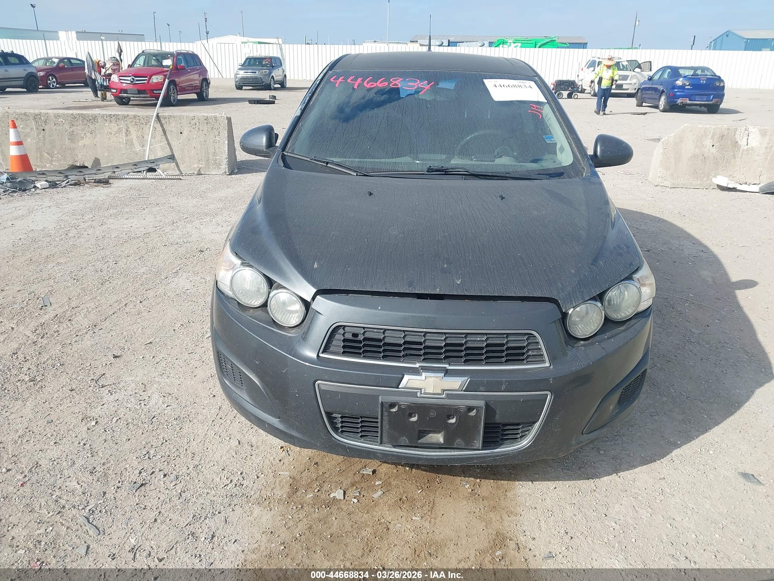 CHEVROLET SONIC image 6
