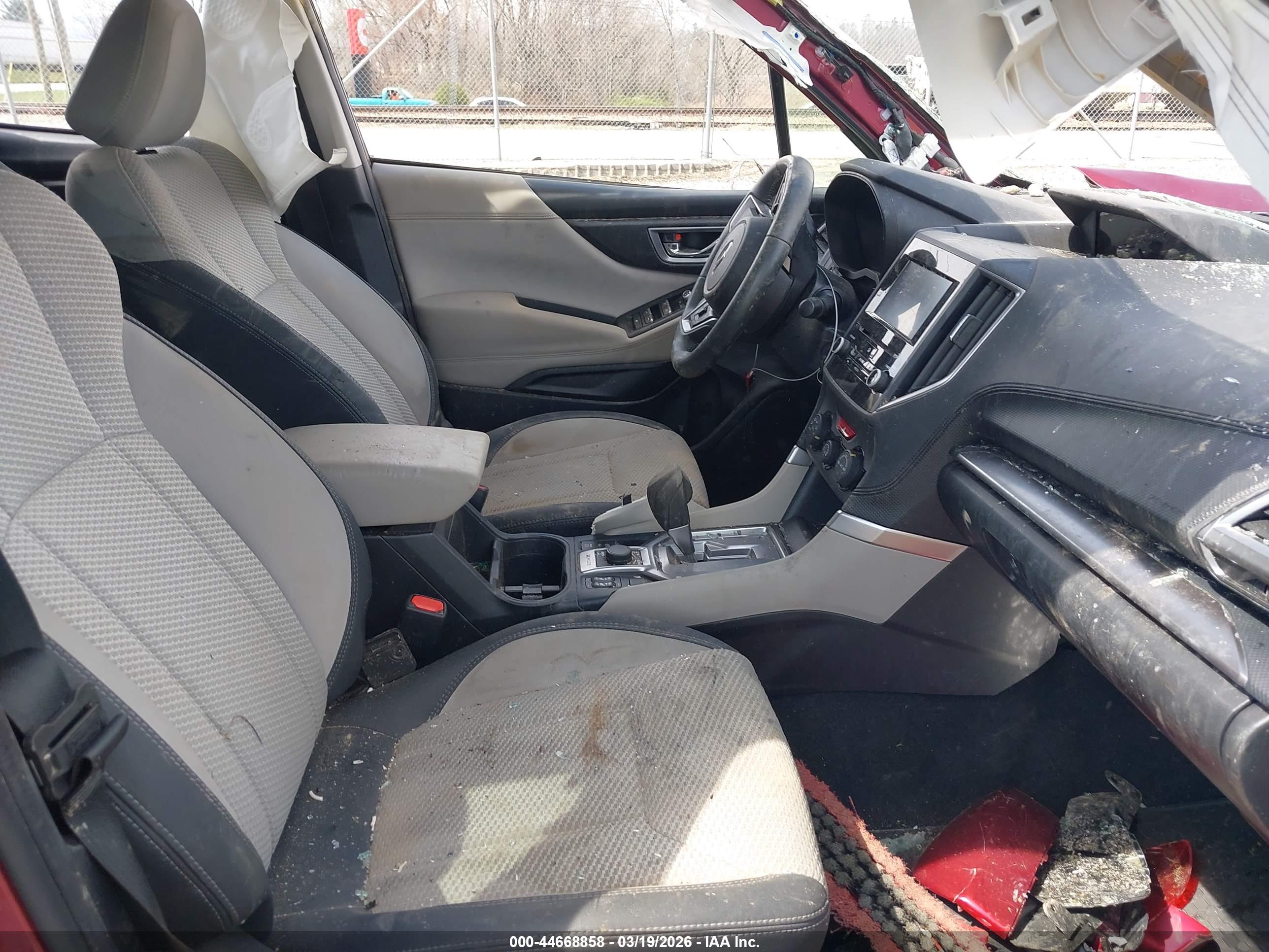 SUBARU FORESTER image 5
