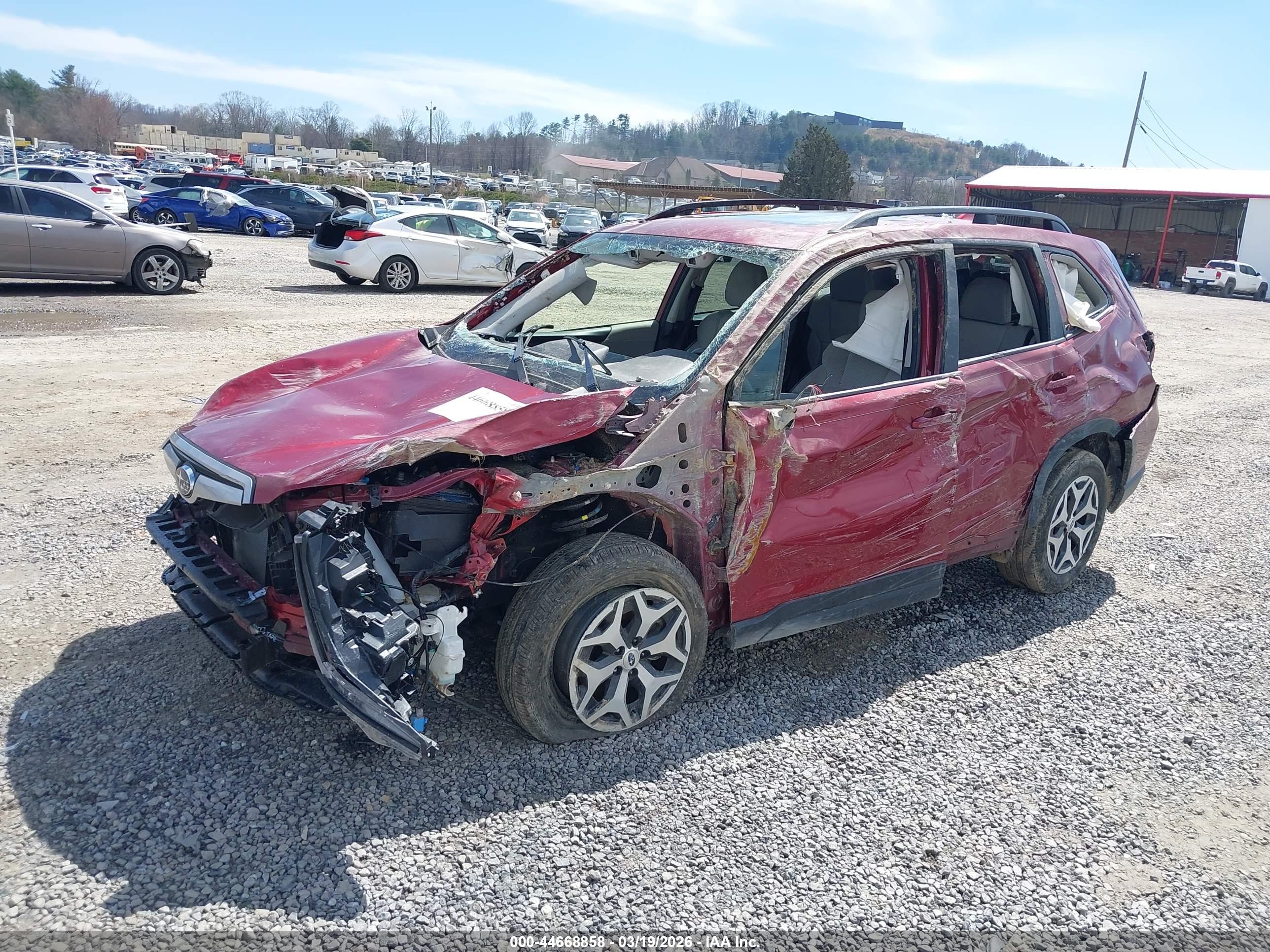 SUBARU FORESTER image 6