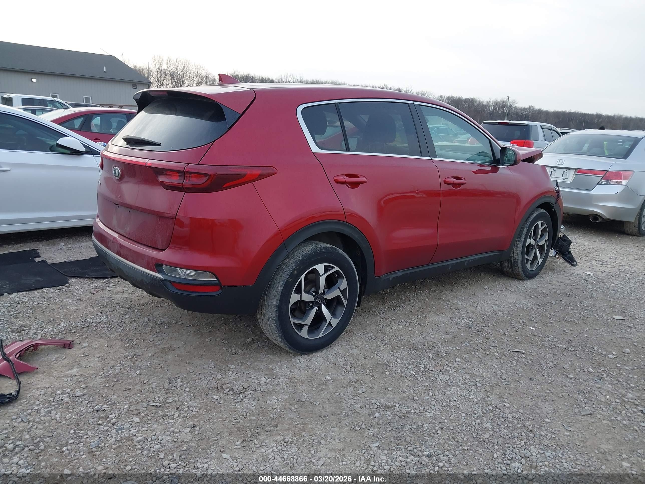 KIA SPORTAGE image 4
