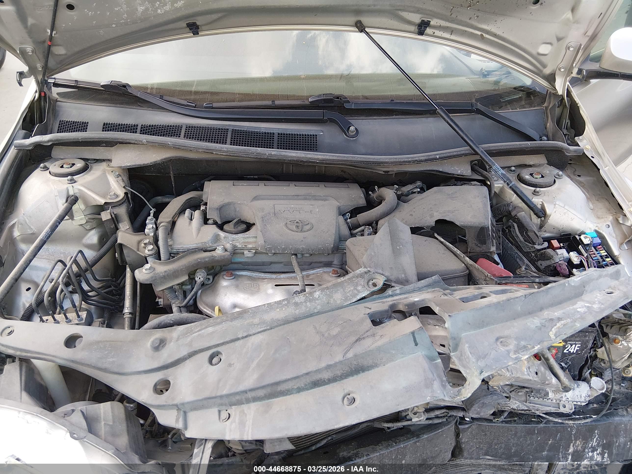 TOYOTA CAMRY image 10