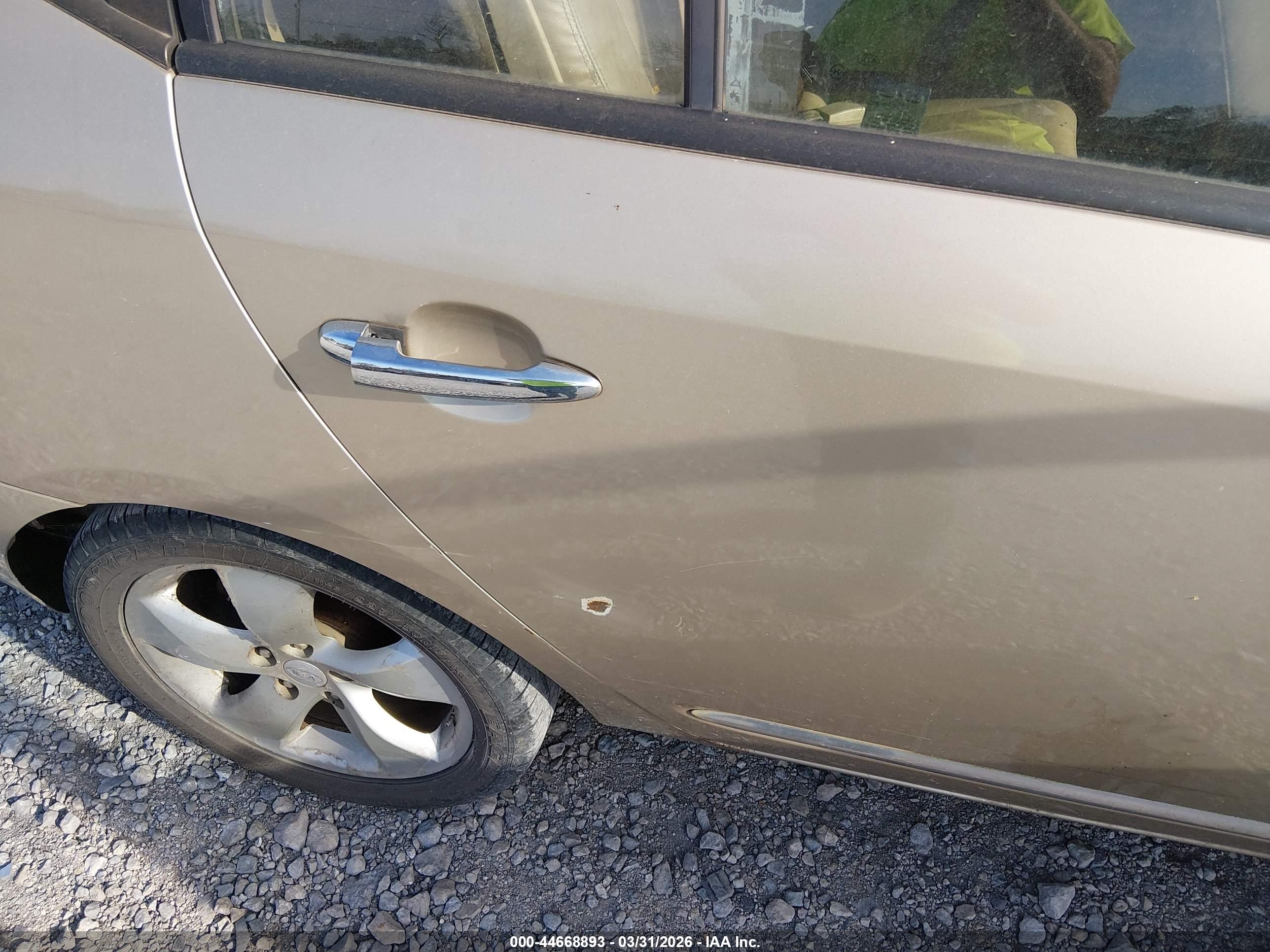 KIA RONDO image 6