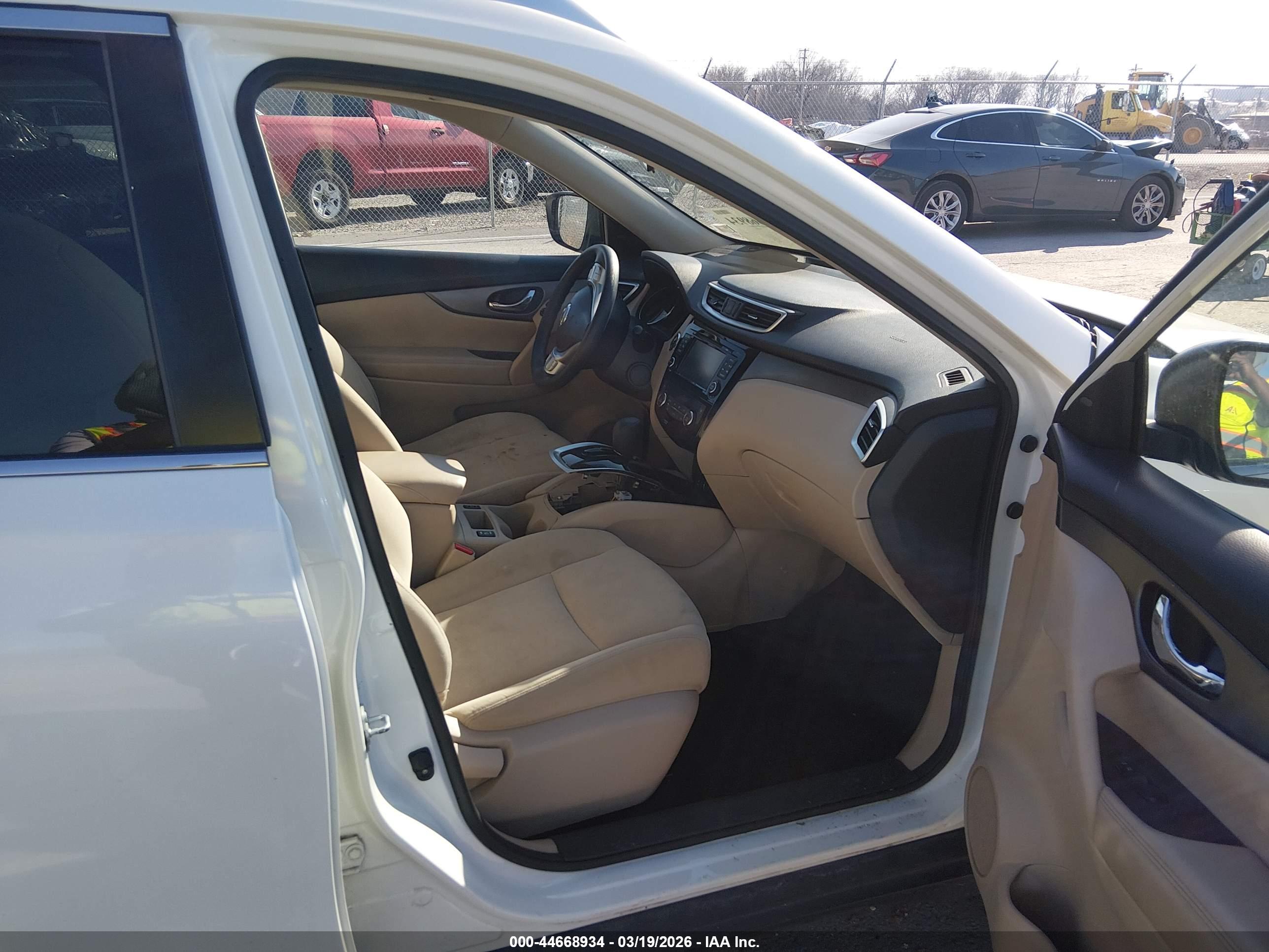 NISSAN ROGUE image 5