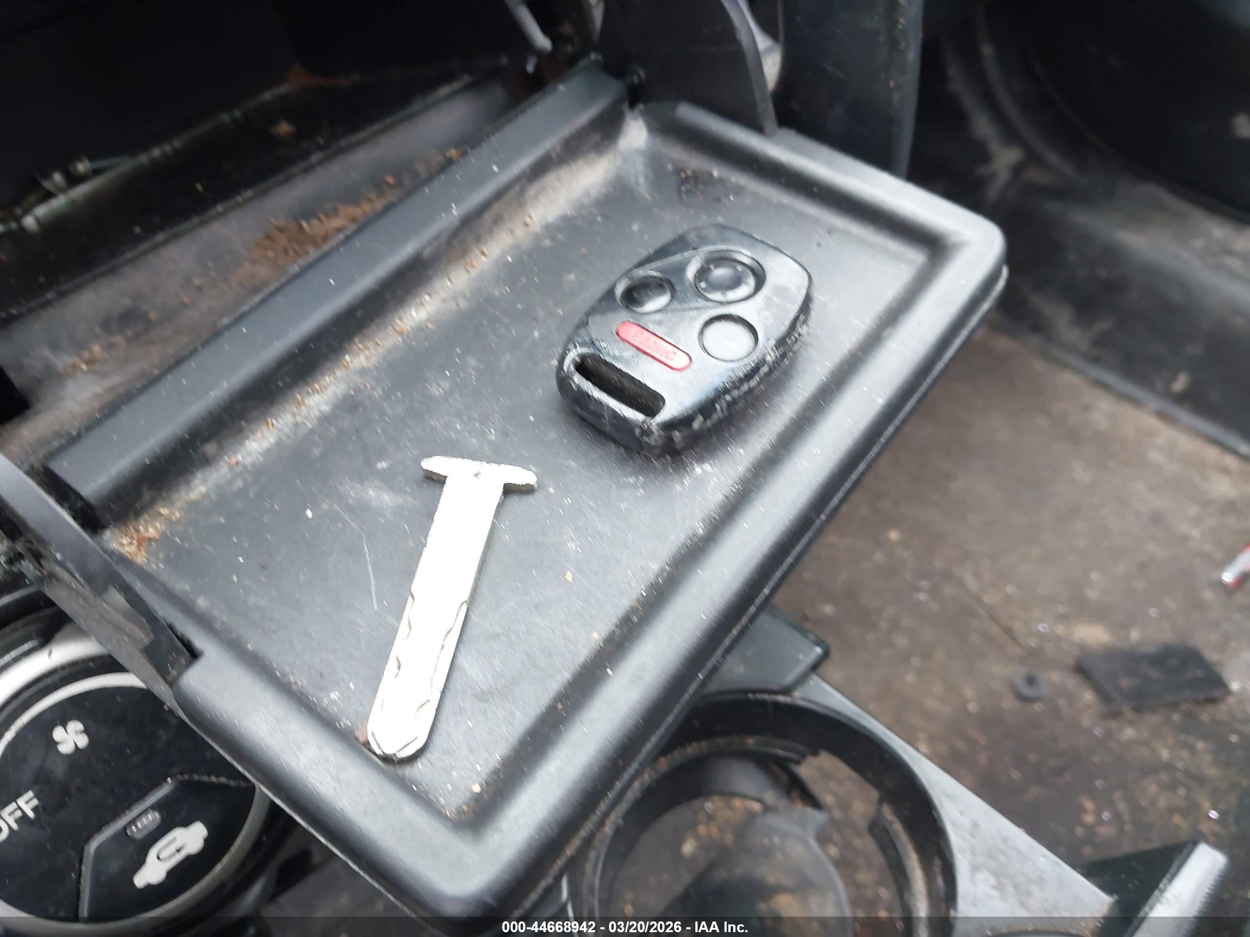 HONDA CR-V image 11