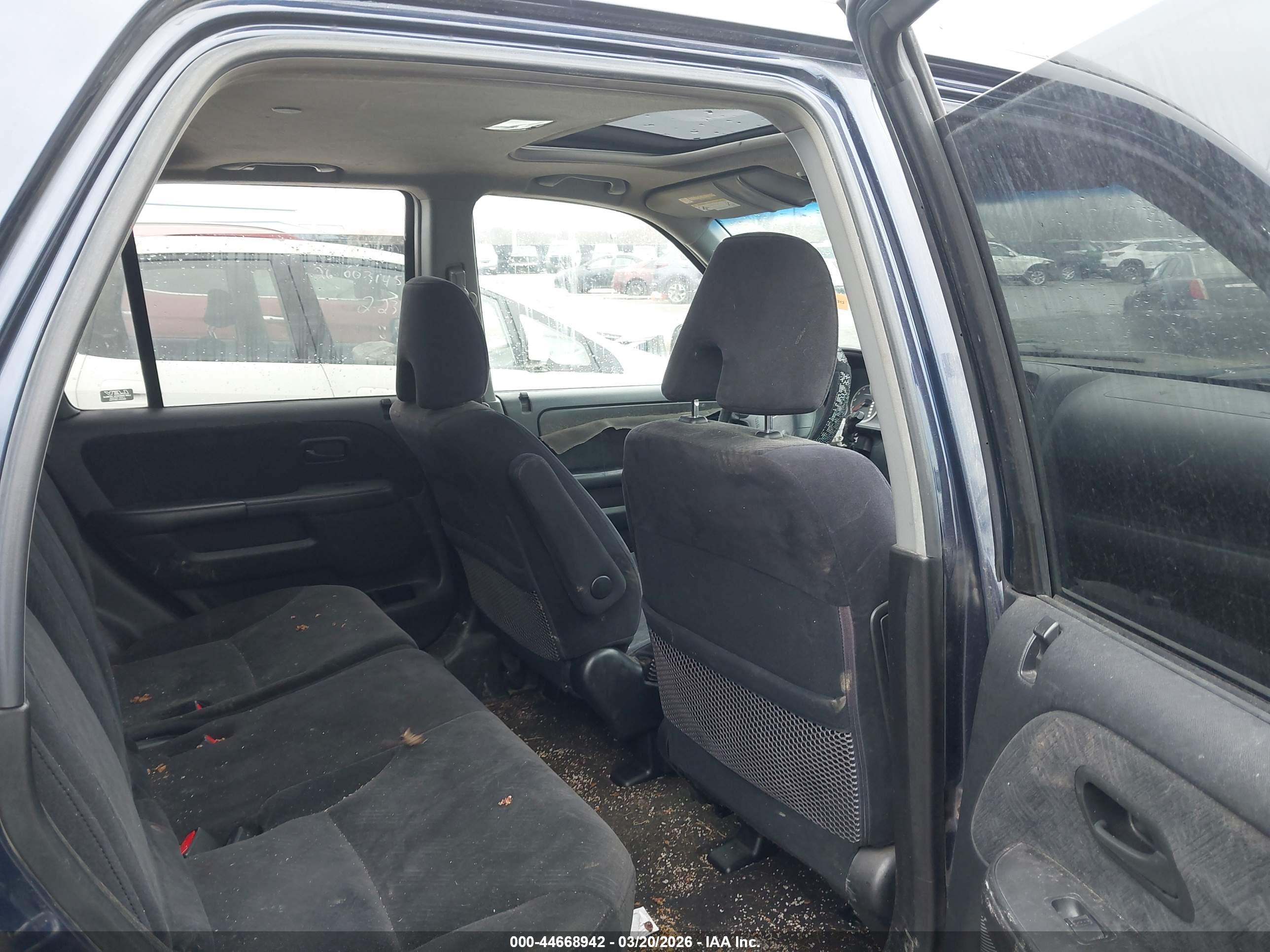 HONDA CR-V image 8