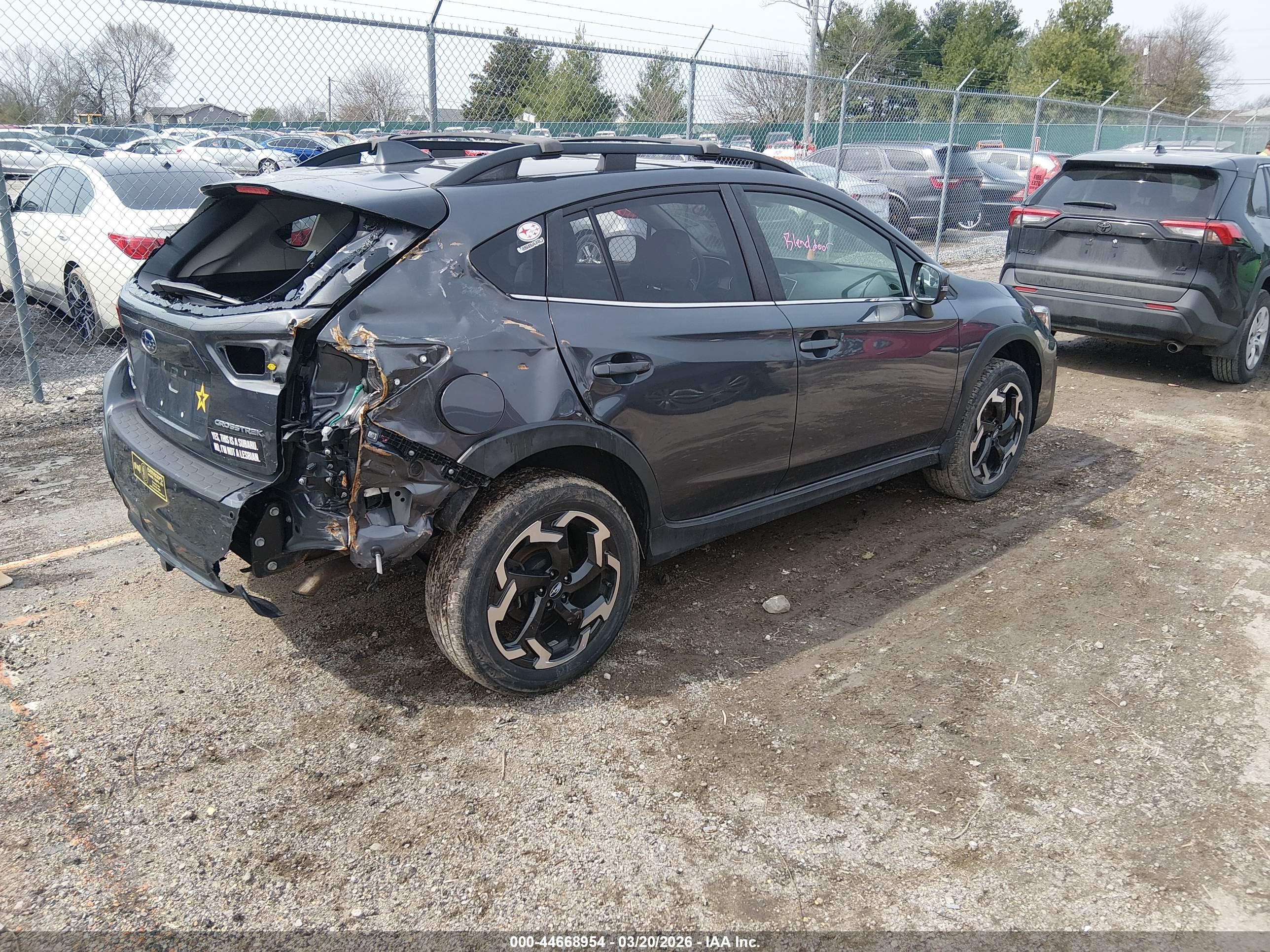 SUBARU CROSSTREK image 4