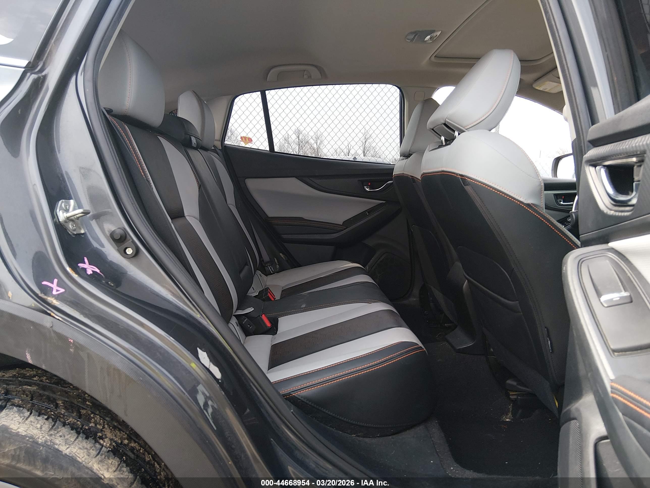 SUBARU CROSSTREK image 8