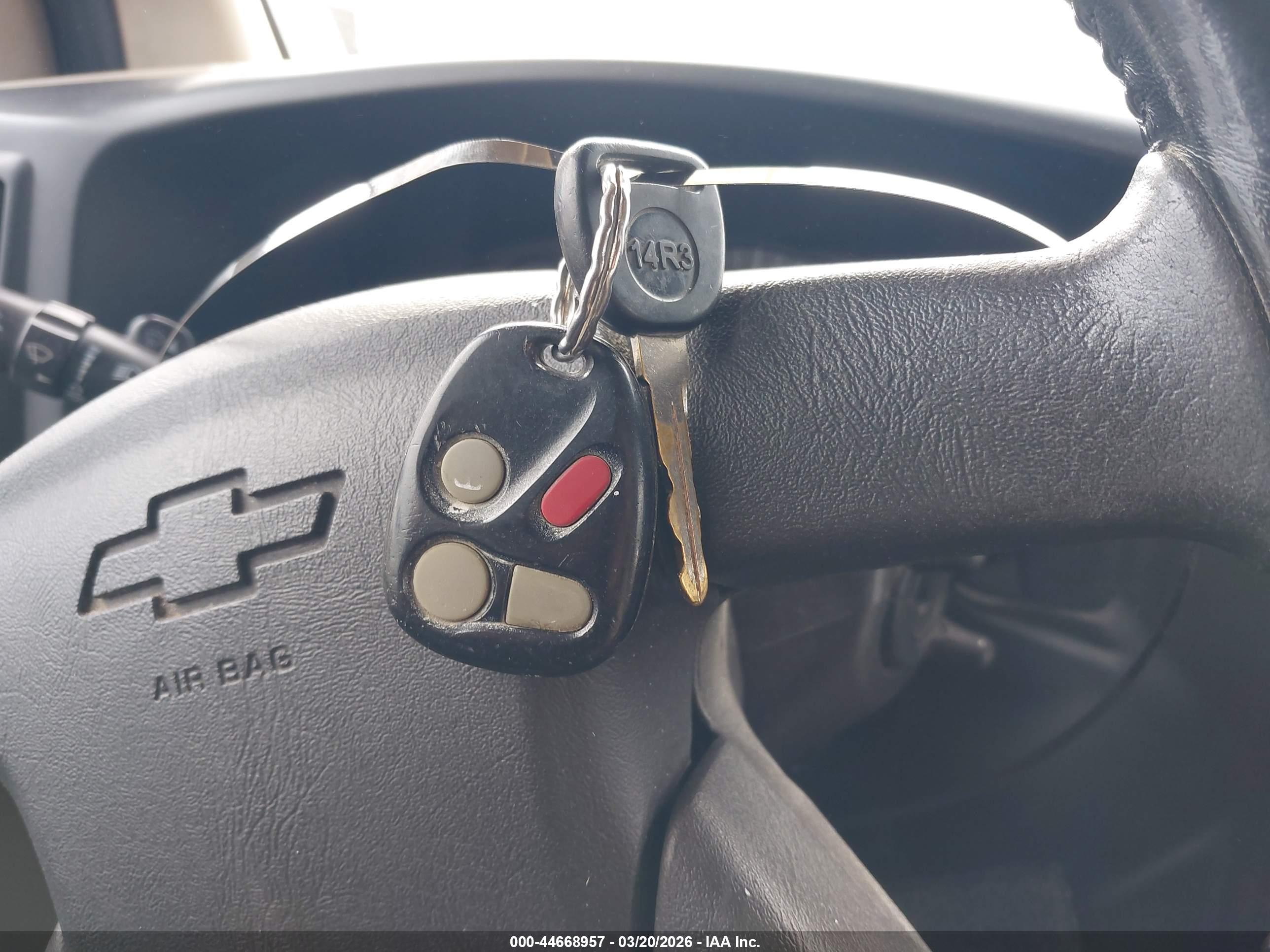 CHEVROLET EXPRESS image 11