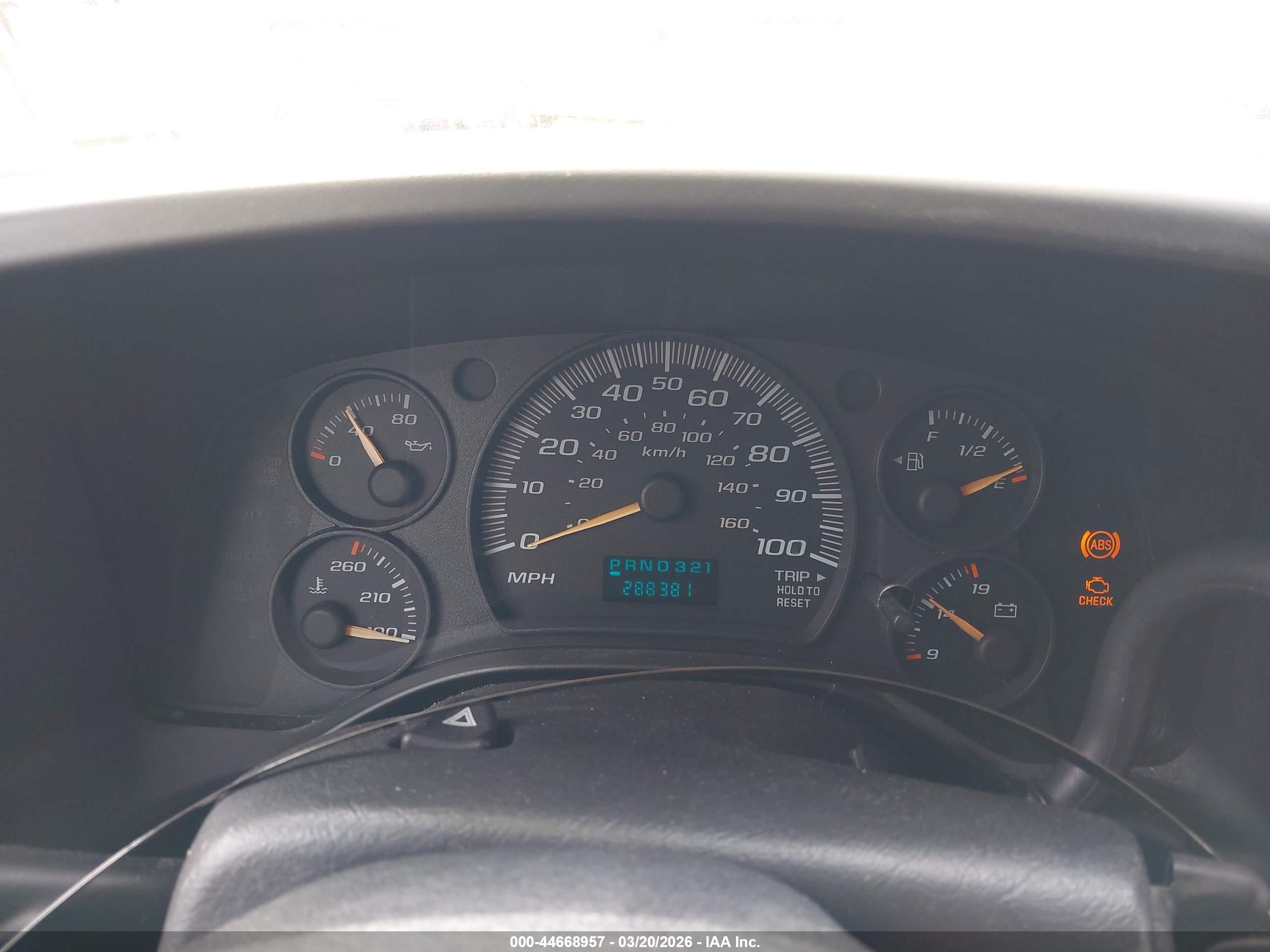 CHEVROLET EXPRESS image 7